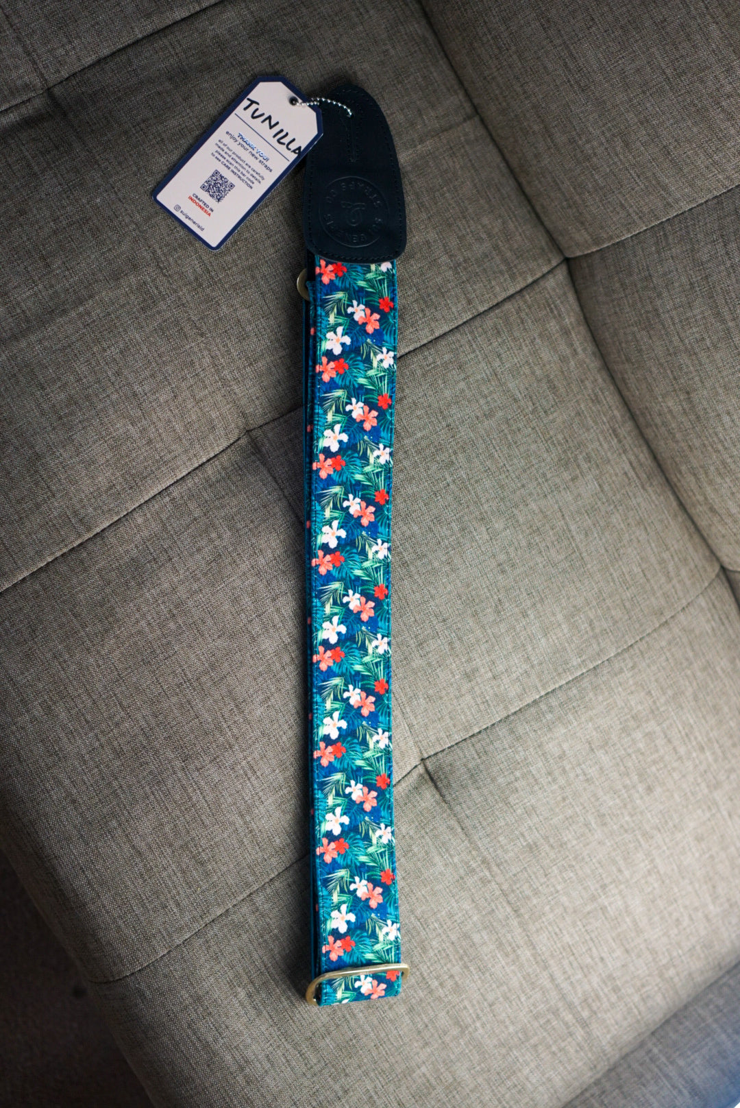 Strap SUI GENERIS TUNILLA