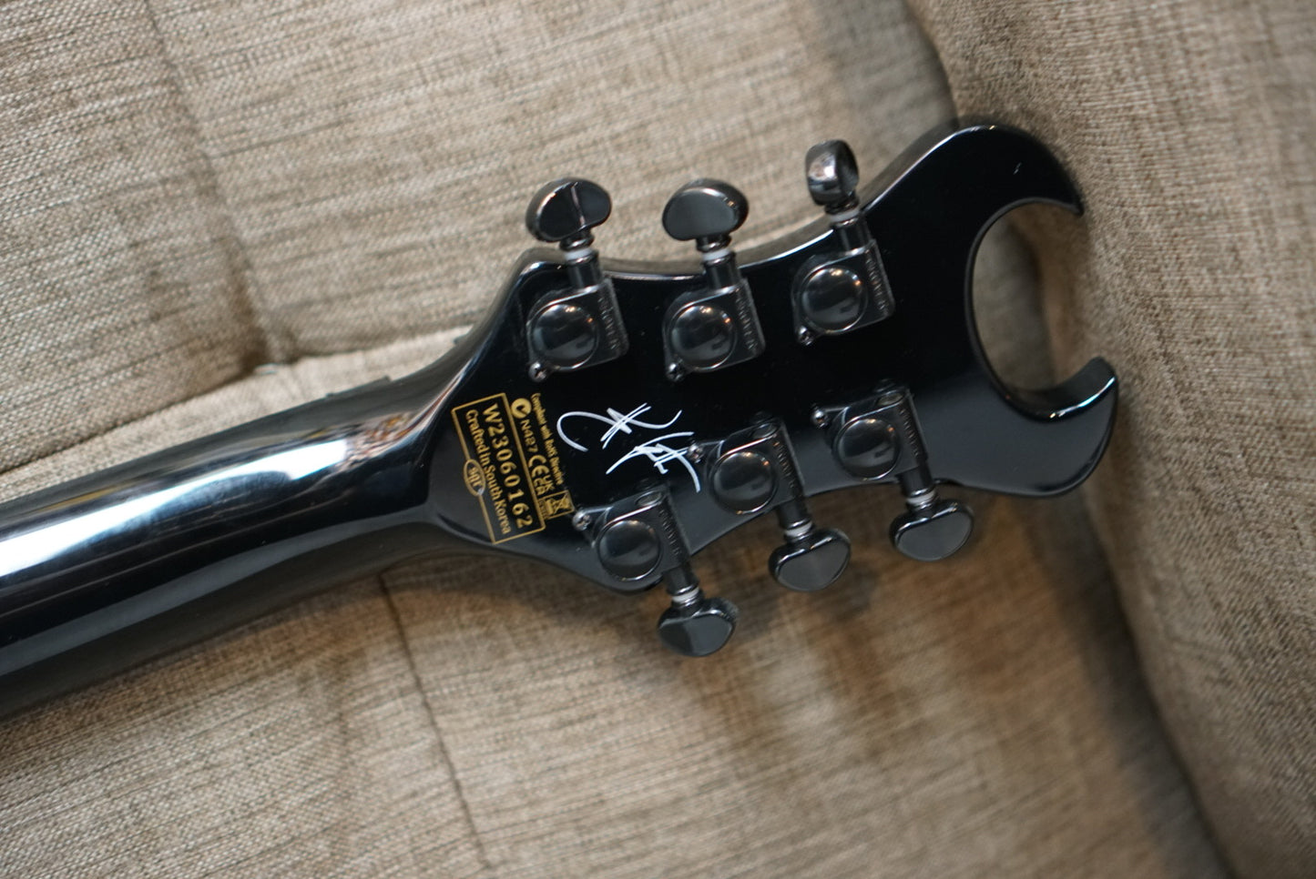 Schecter synyster gates custom s sustainiac pickup