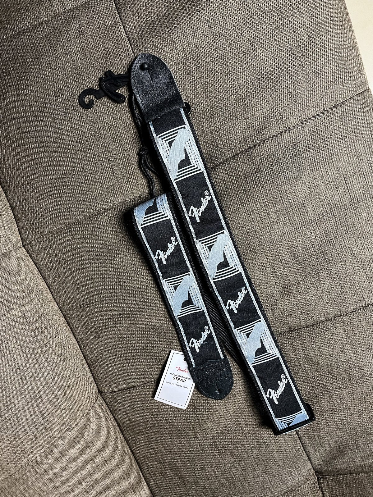 Fender 2 Inch Monogrammed Strap - Black/Light Grey/Dark Grey