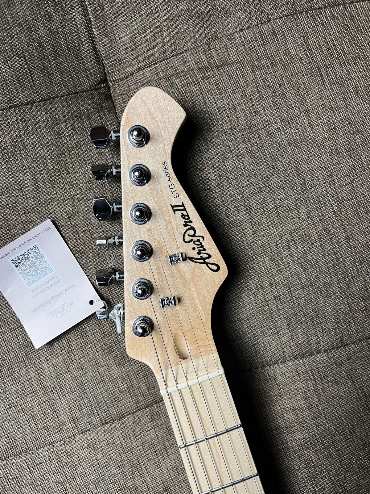 ARIO PRO II STG-004/M ELECTRIC GUITAR SNBL