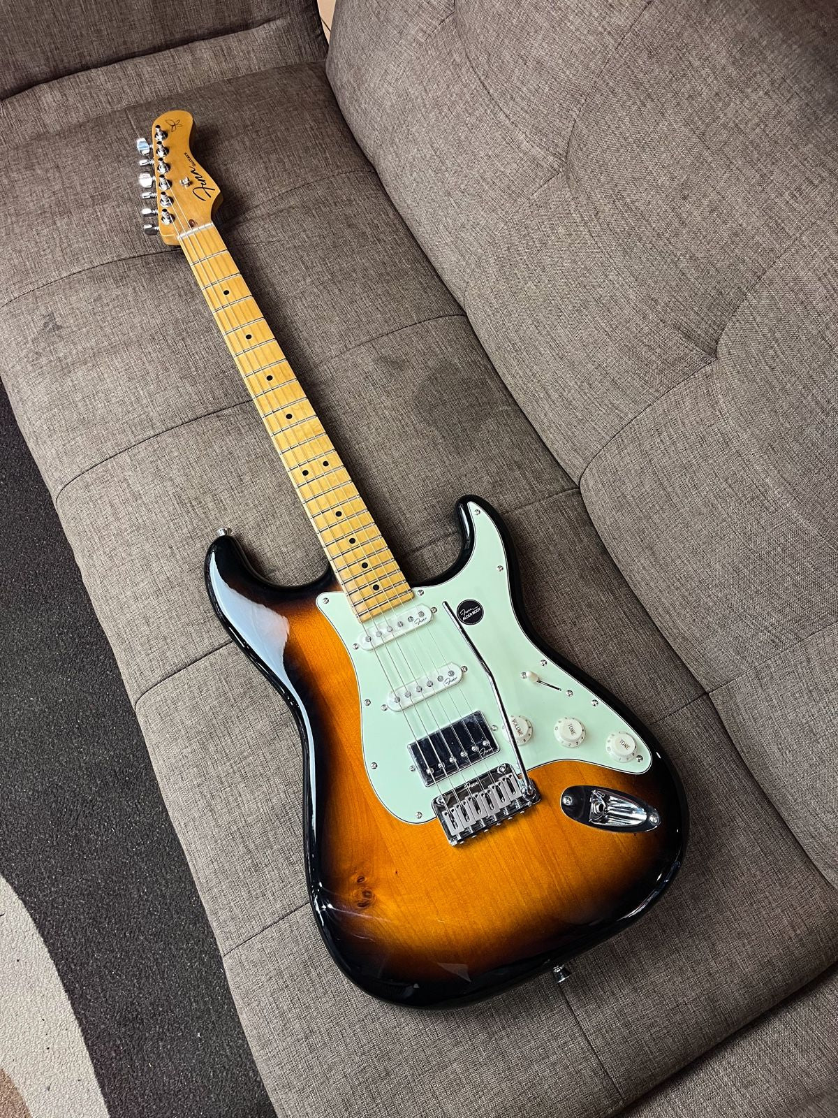 FENA STRATOCASTER HSS METAMORFOSIS SUNBURST MAPLE