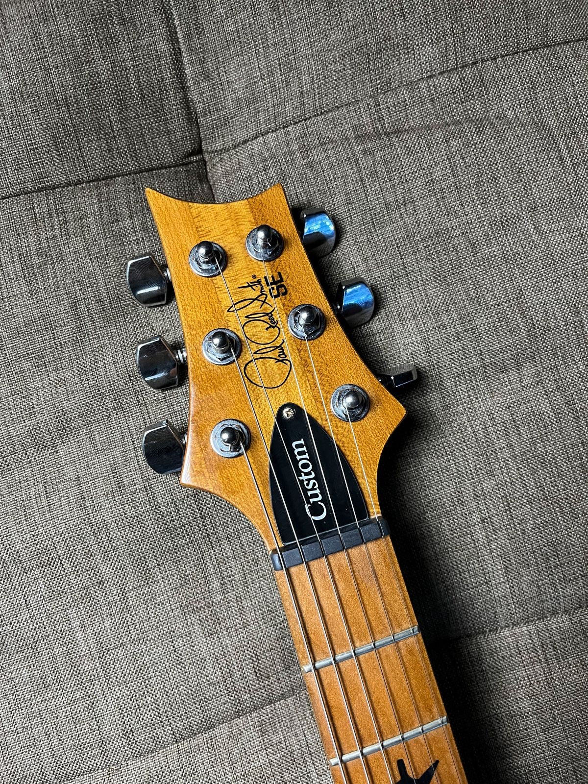 PRS SE CUSTOM 24 ROASTED MAPLE