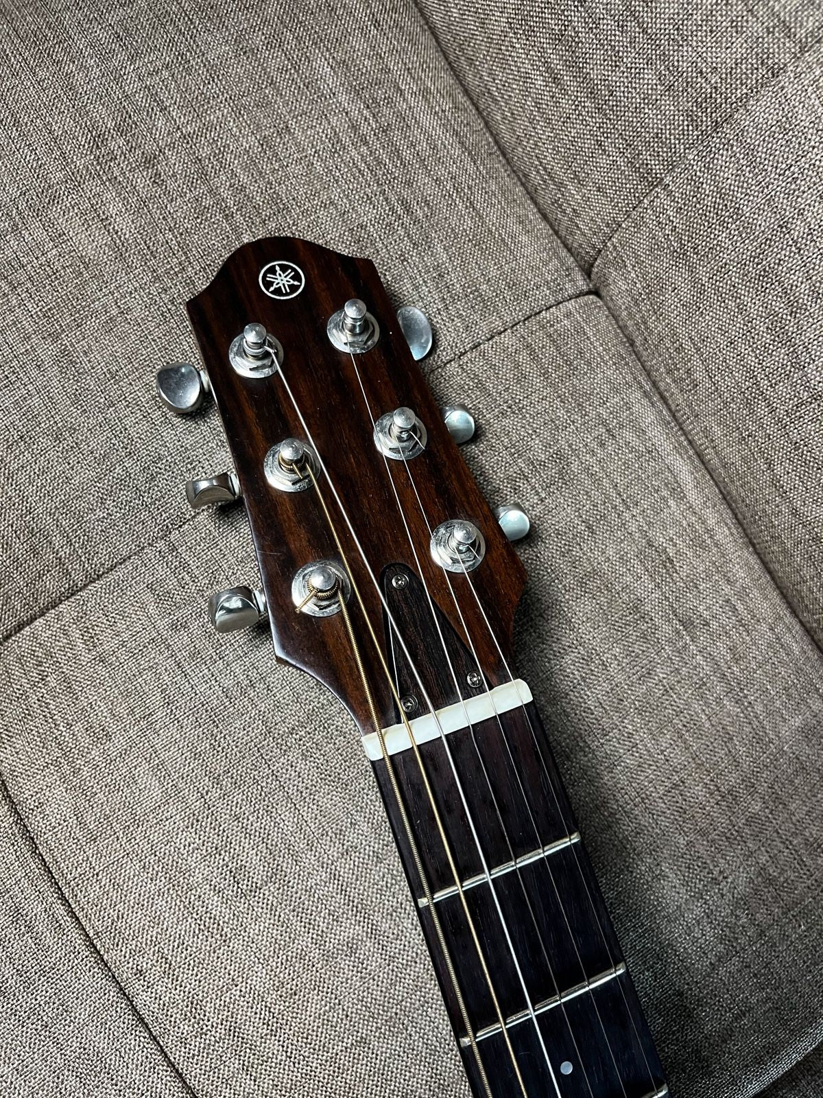 Yamaha SLG200S