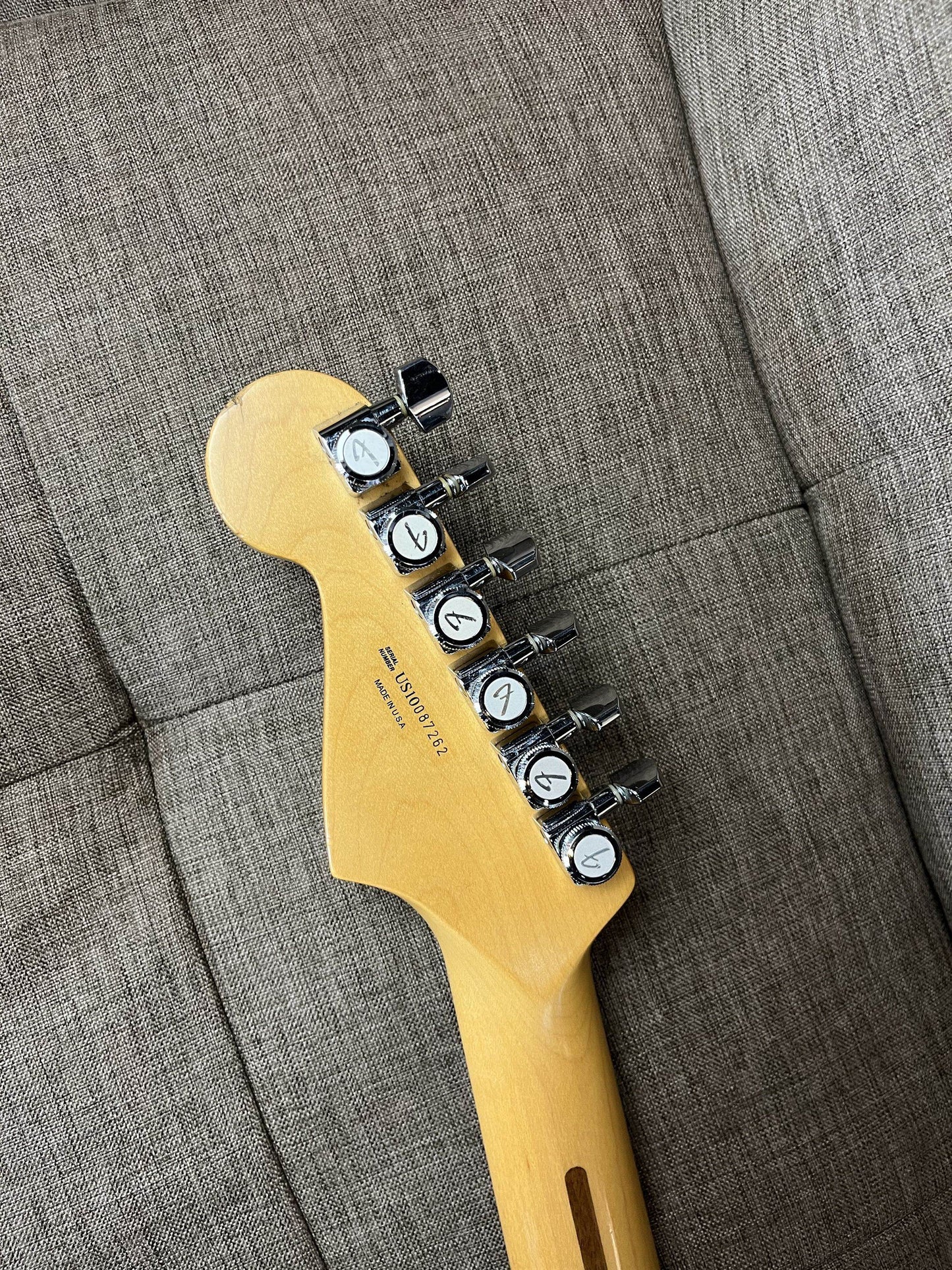 FENDER STRATOCASTER AMERICAN DELUXE
