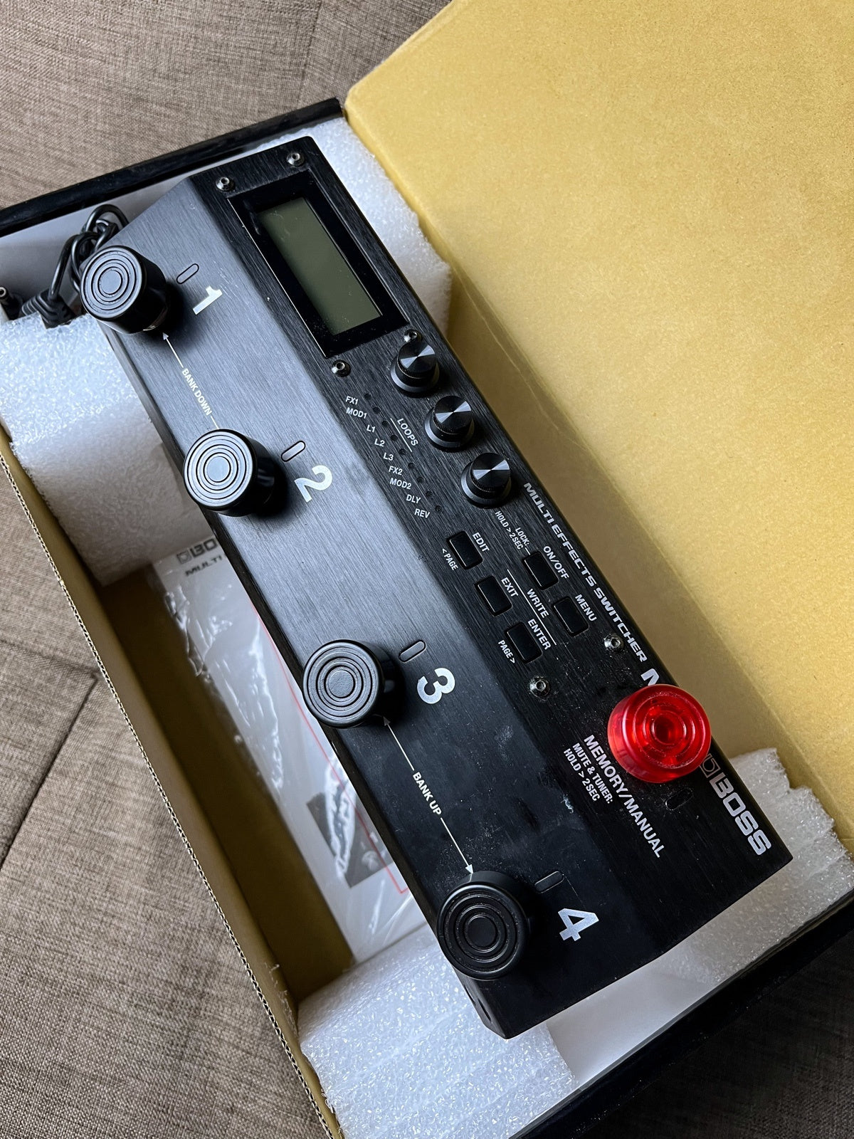 Boss MS3 multi effects switcher