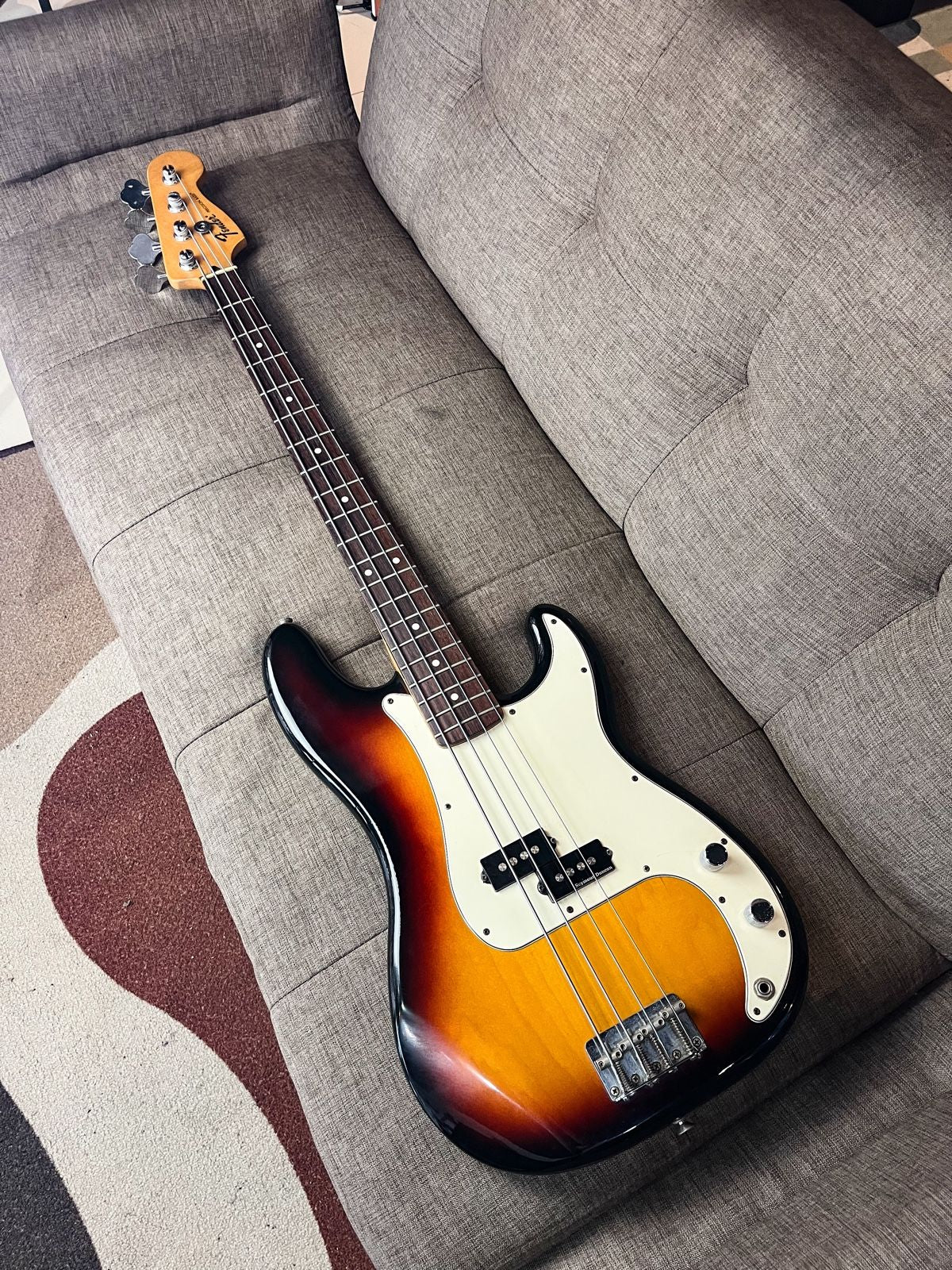 Fender Bass Precision Standard Mexico