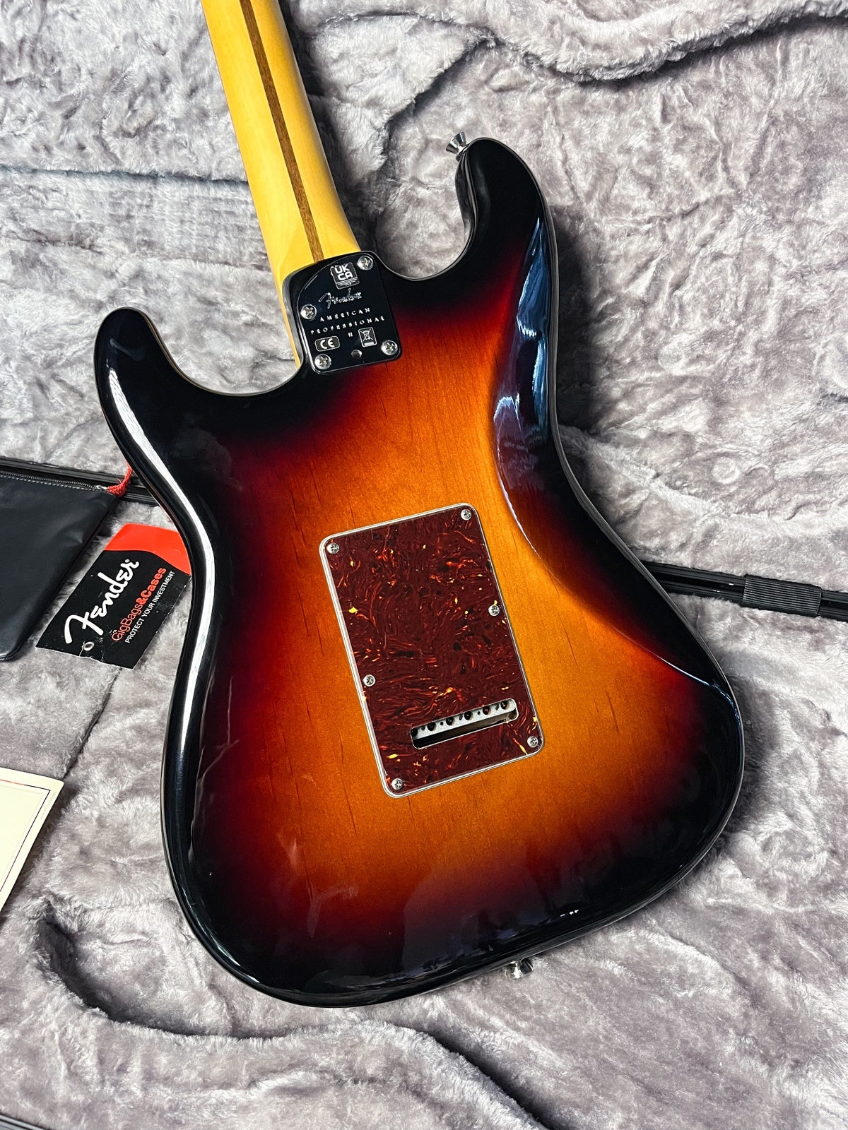 Fender stratocaster american professional II hss 3 tone sunburst
