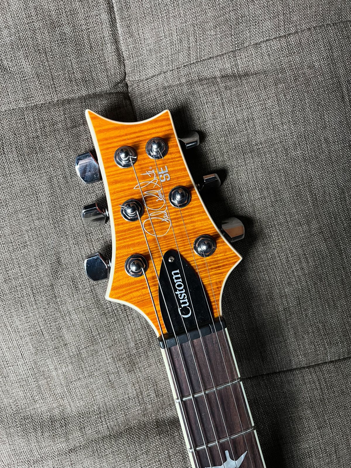 Prs se custom 24 semi hollow piezo in vintage sunburst