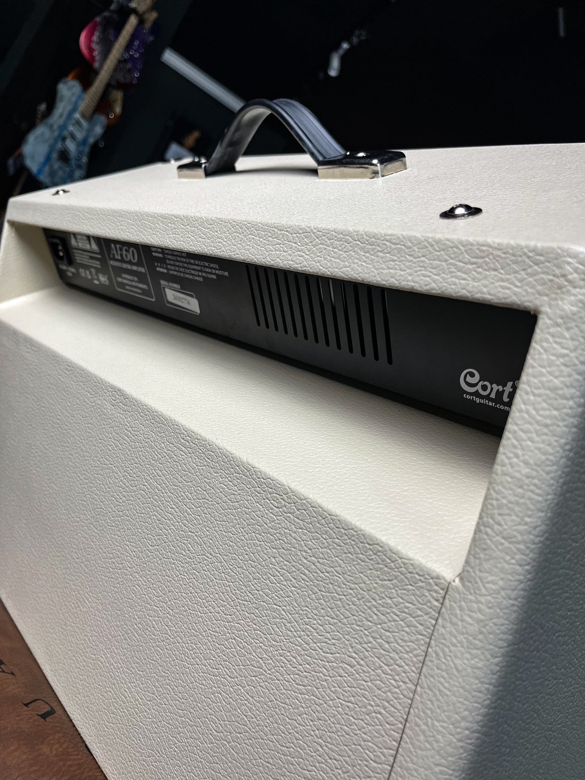 CORT ACOUSTIC GUITAR AMP AF60