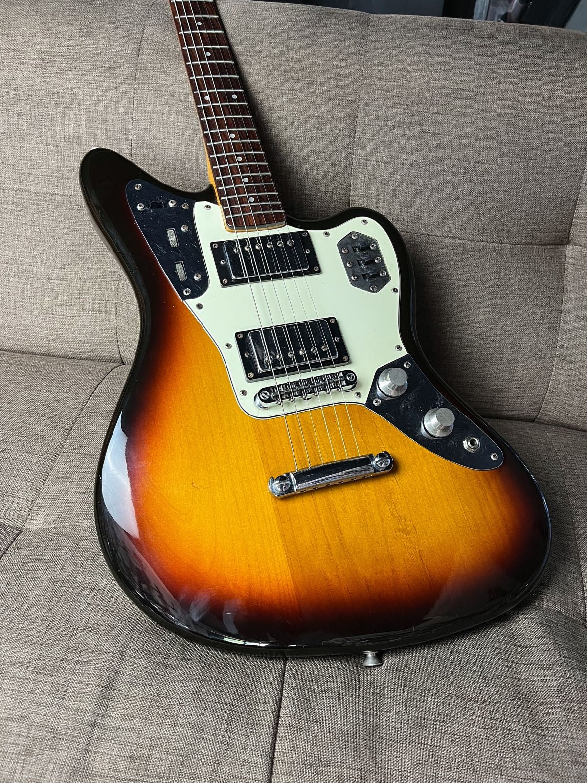 Fender jaguar special hh japan
