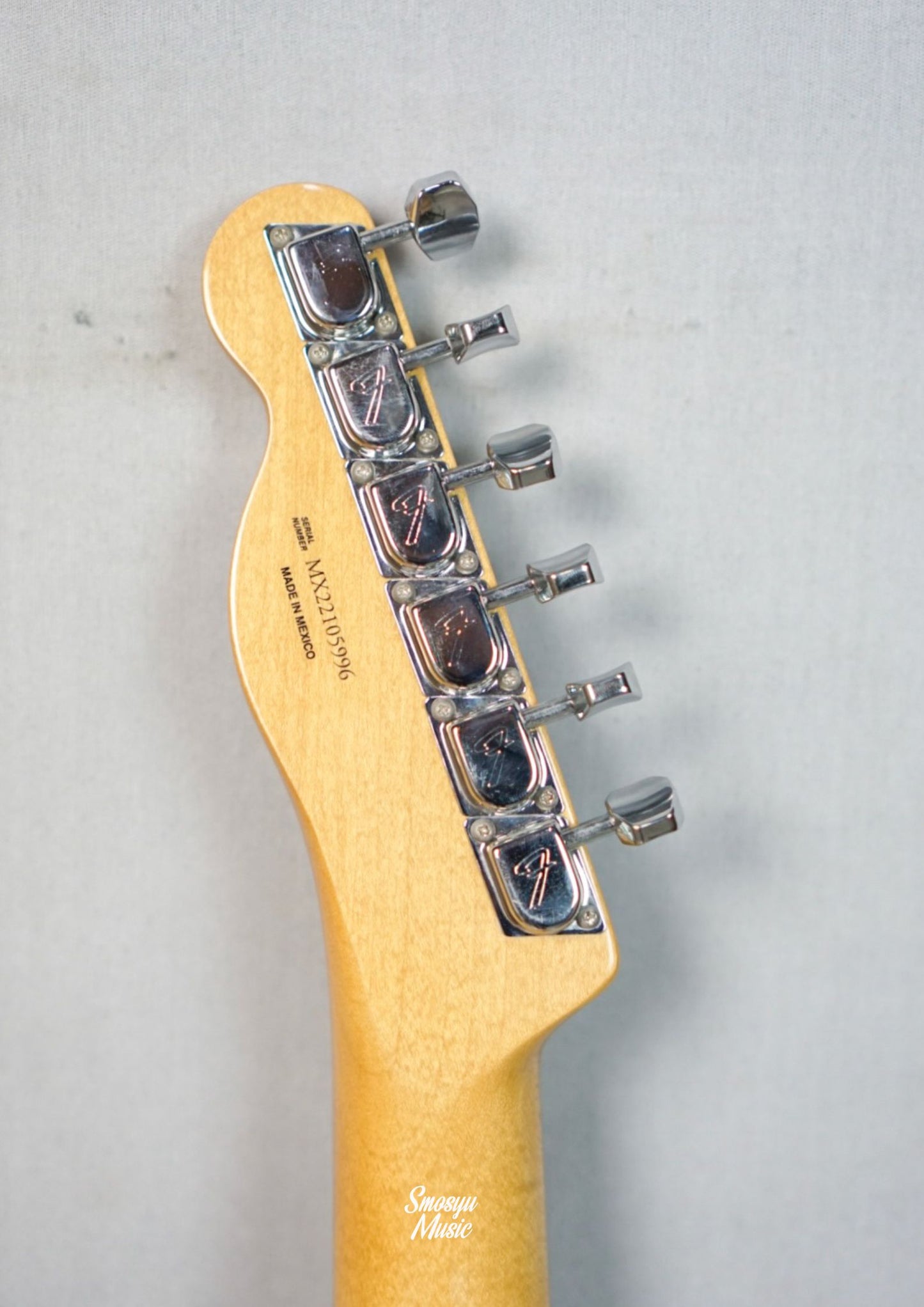 Fender Limited Edition Vintera 70’s Telecaster Thinline Shell Pink