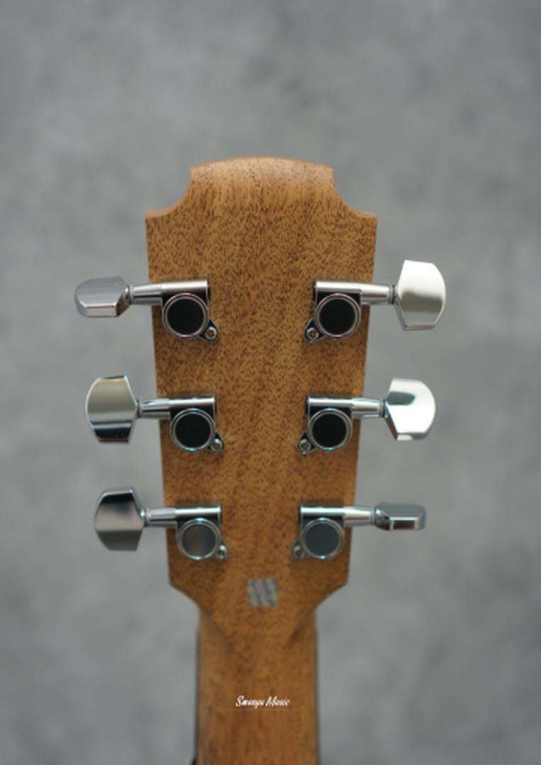 Sheeran Acoustic by Lowden W-02 4997