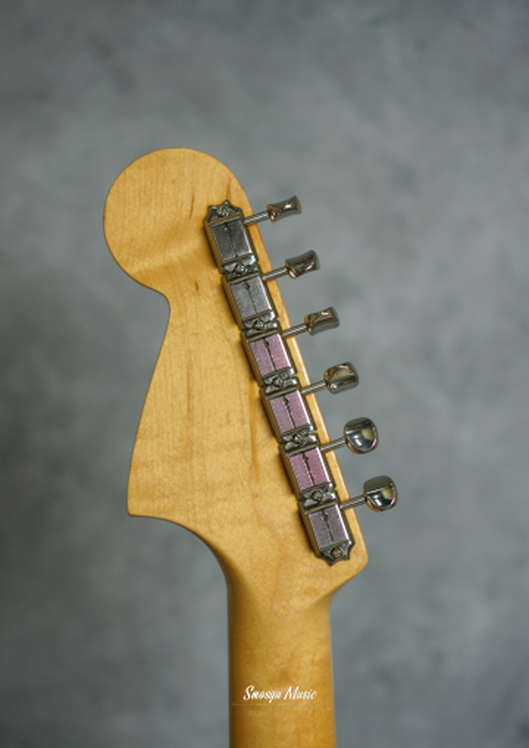 Fender Jaguar AVRI 65