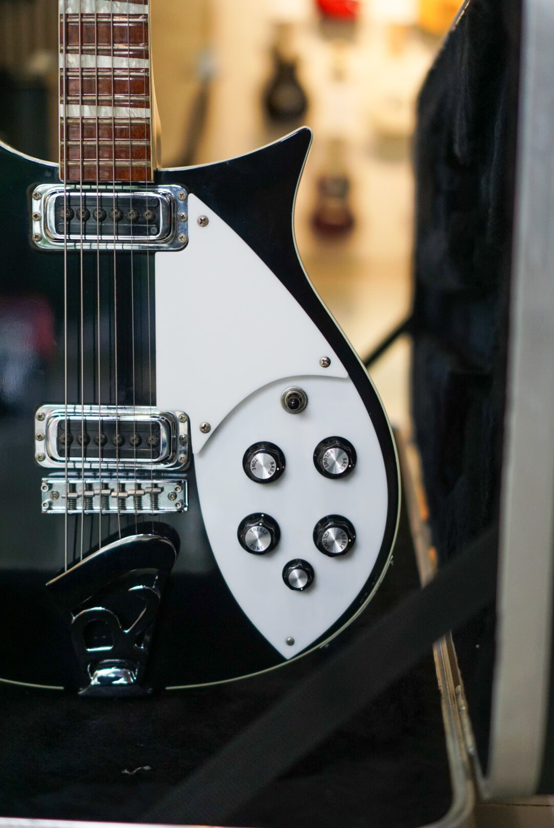 Rickenbacker 620 Jetglo USA