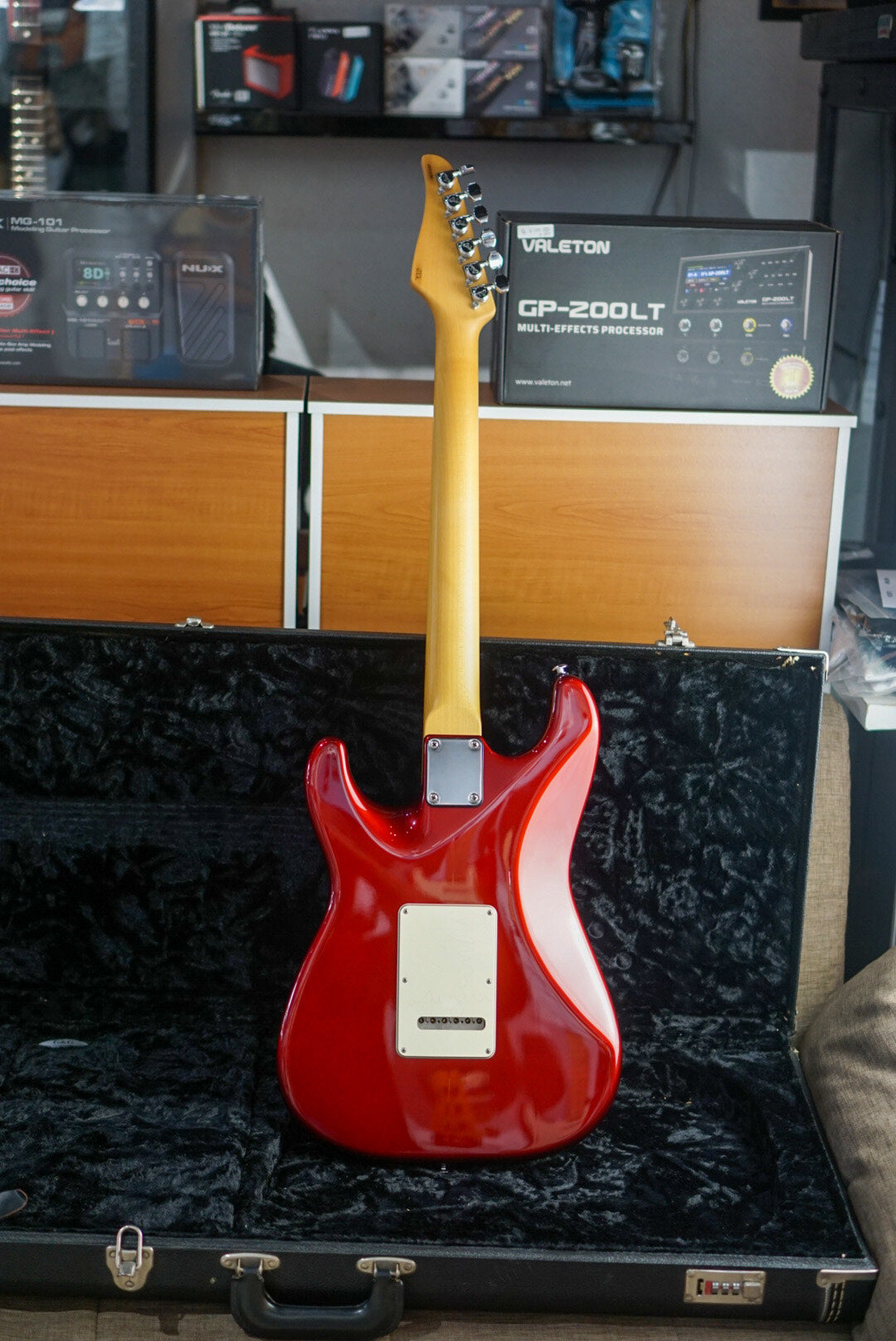 Suhr Classic Pro HSS Candy Apple Red