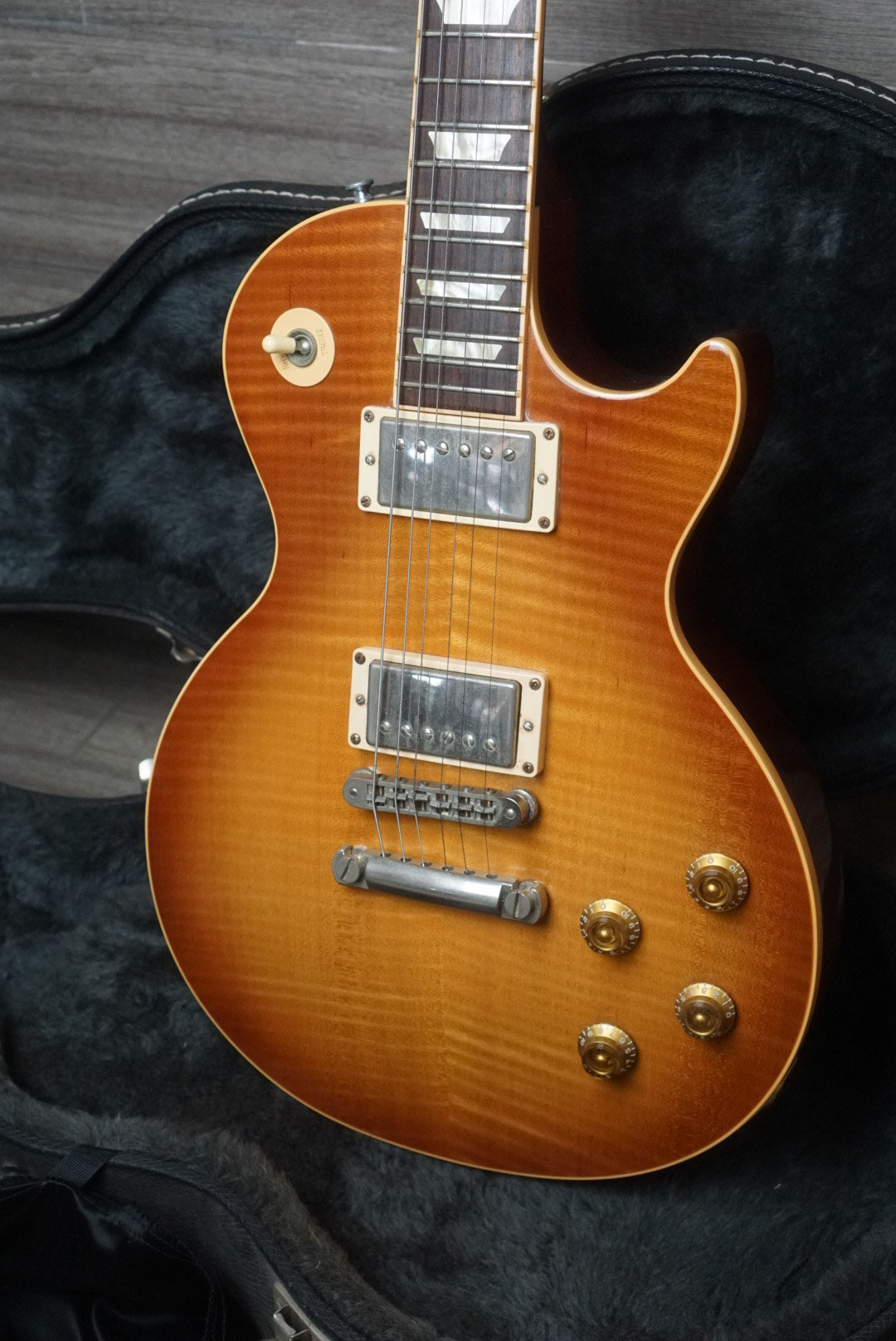 Gibson LesPaul Standard Plus 2005