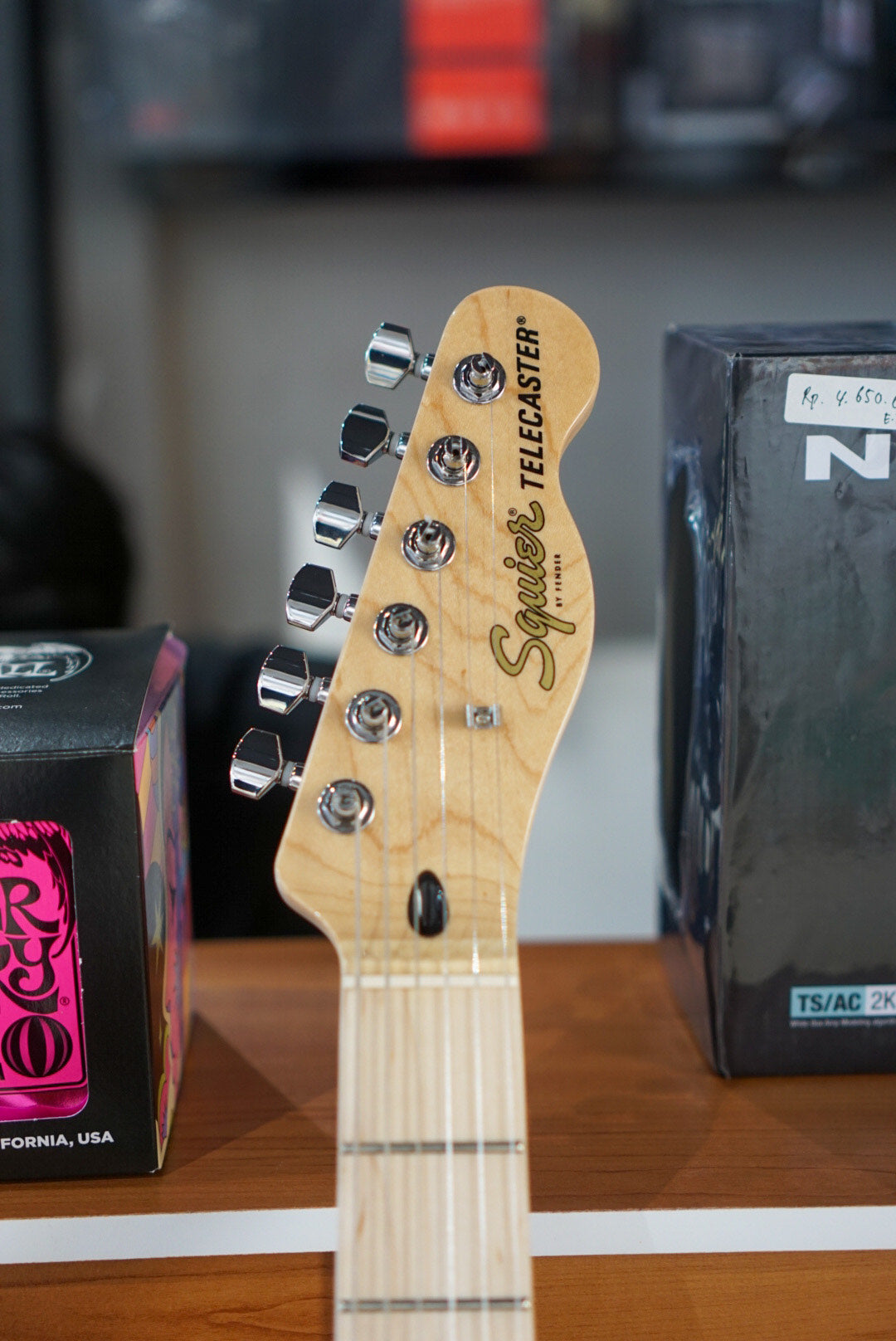 Squier Affinity Series Telecaster Maple FB 3-Color Sunburst