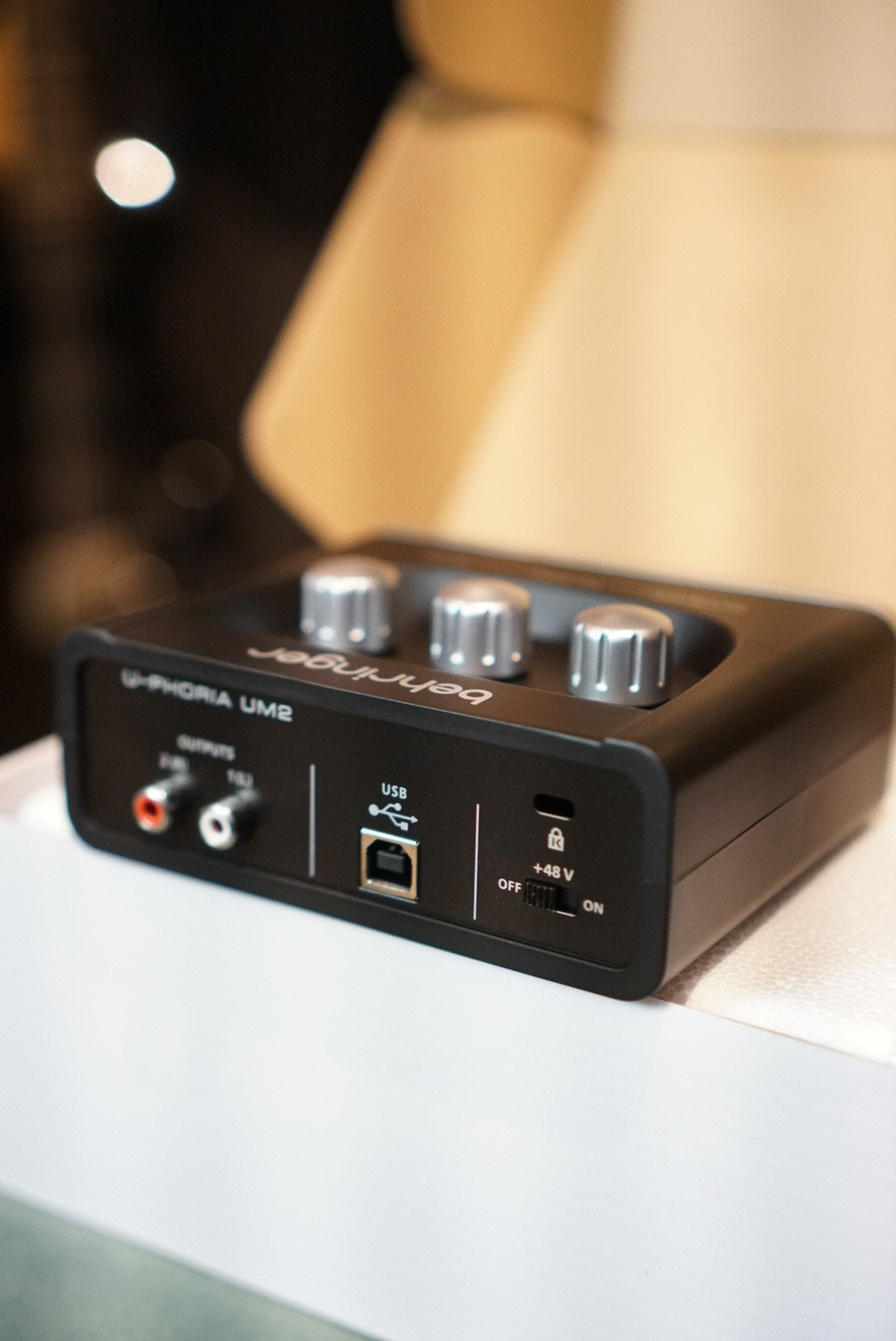 Behringer U-Phoria UM2