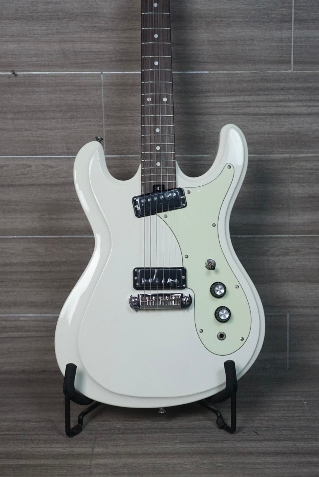 ARIA PRO II DM-206 ELECTRIC GUITAR