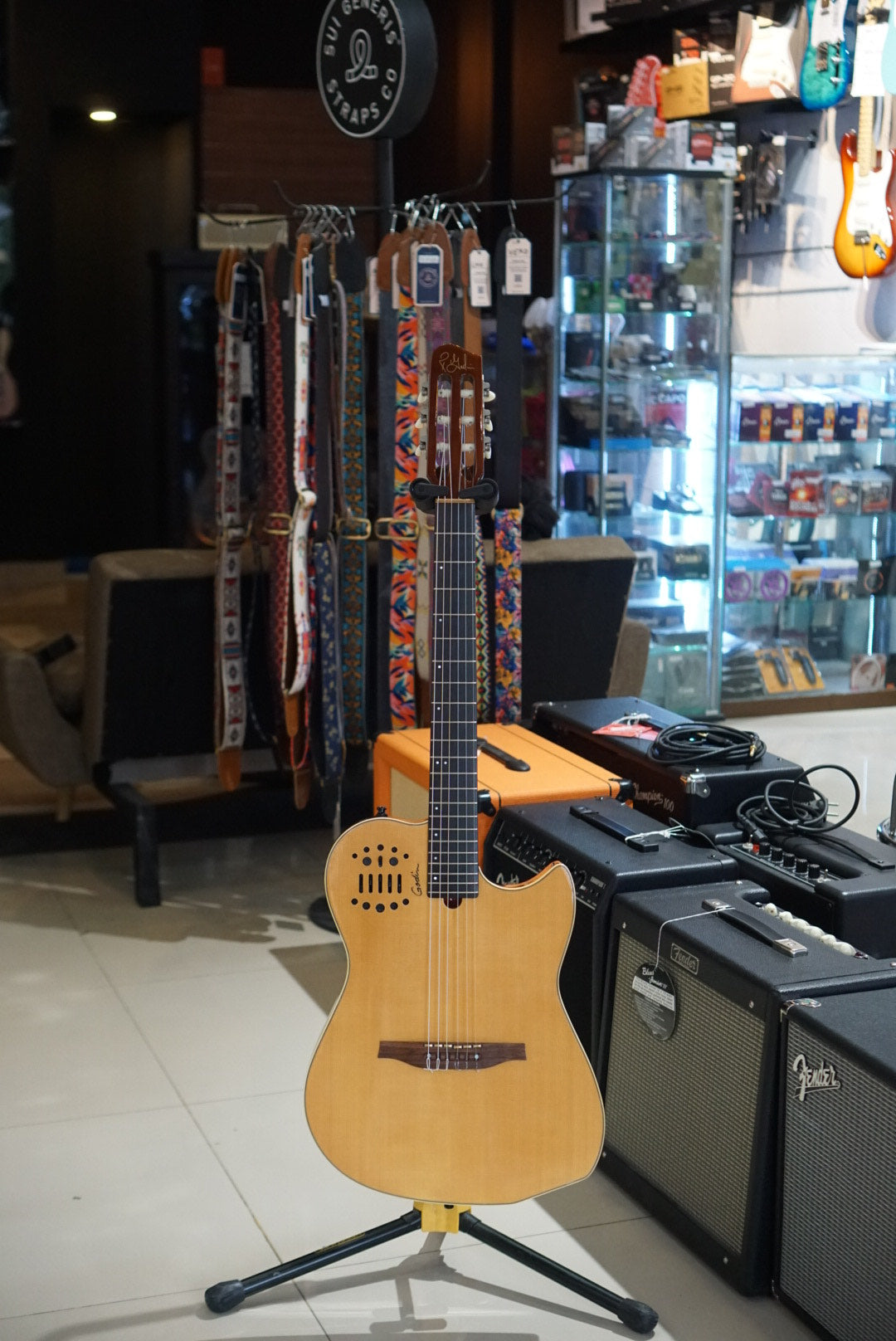 Godin Multiac Nylon SA