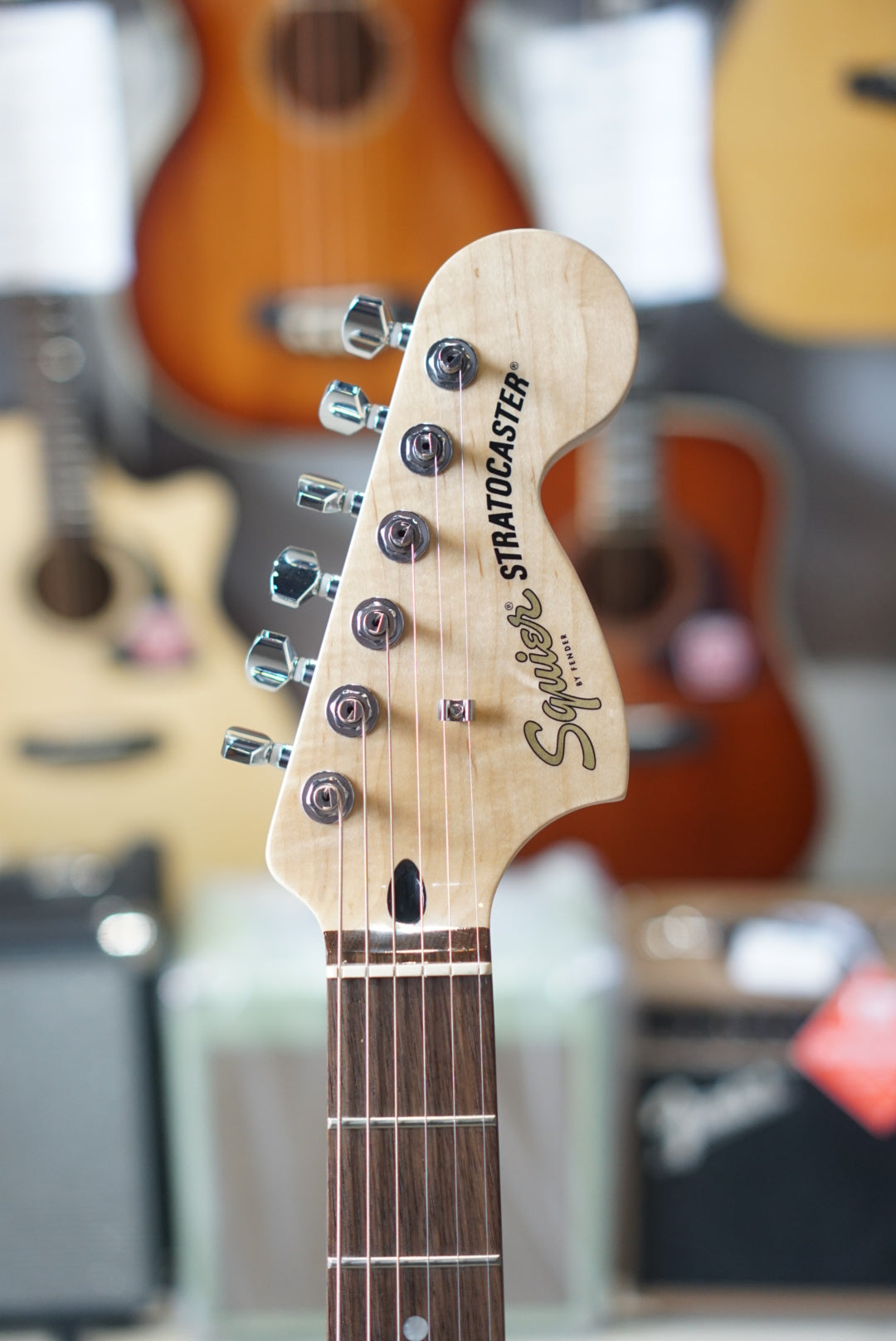 Squier FSR Affinity Series Stratocaster Guitar w/White Pearloid Pickguard, Laurel FB, Surf Green