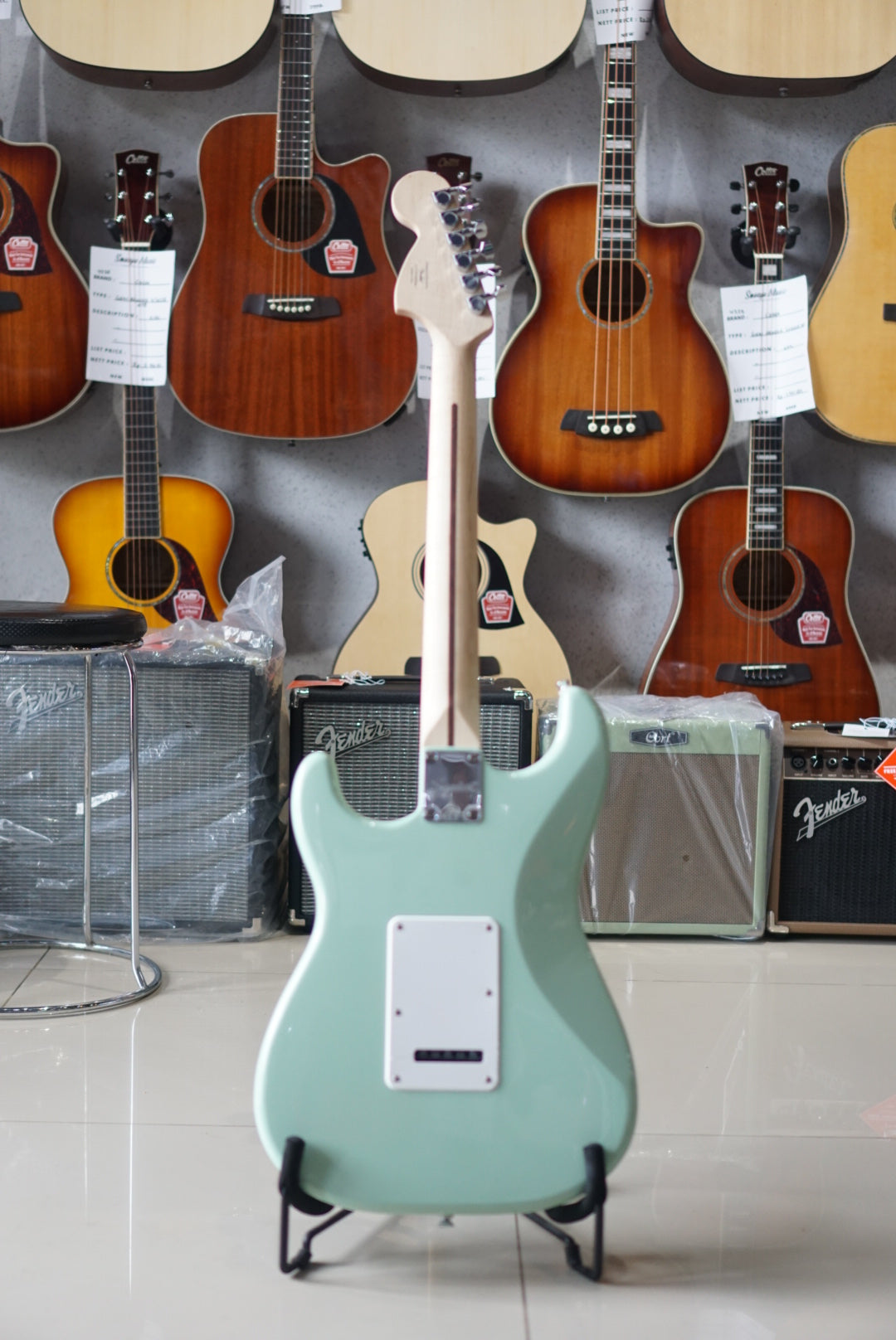 Squier FSR Affinity Series Stratocaster Guitar w/White Pearloid Pickguard, Laurel FB, Surf Green