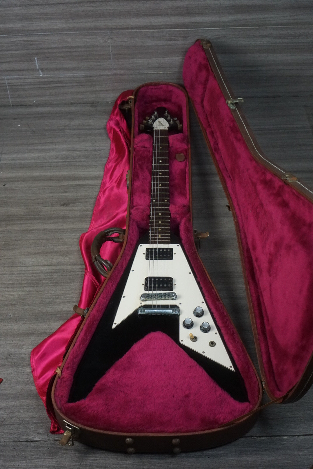 GIBSON FLYING V REISSUE 67 1998