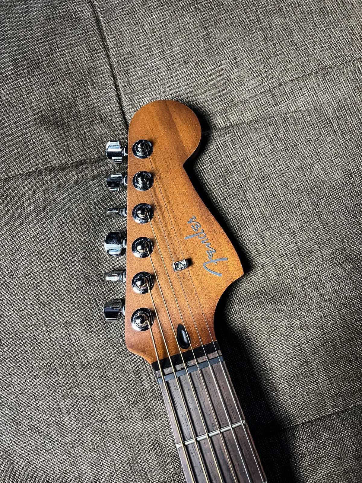 Fender Acoustasonic Jazzmaster Honey Burst