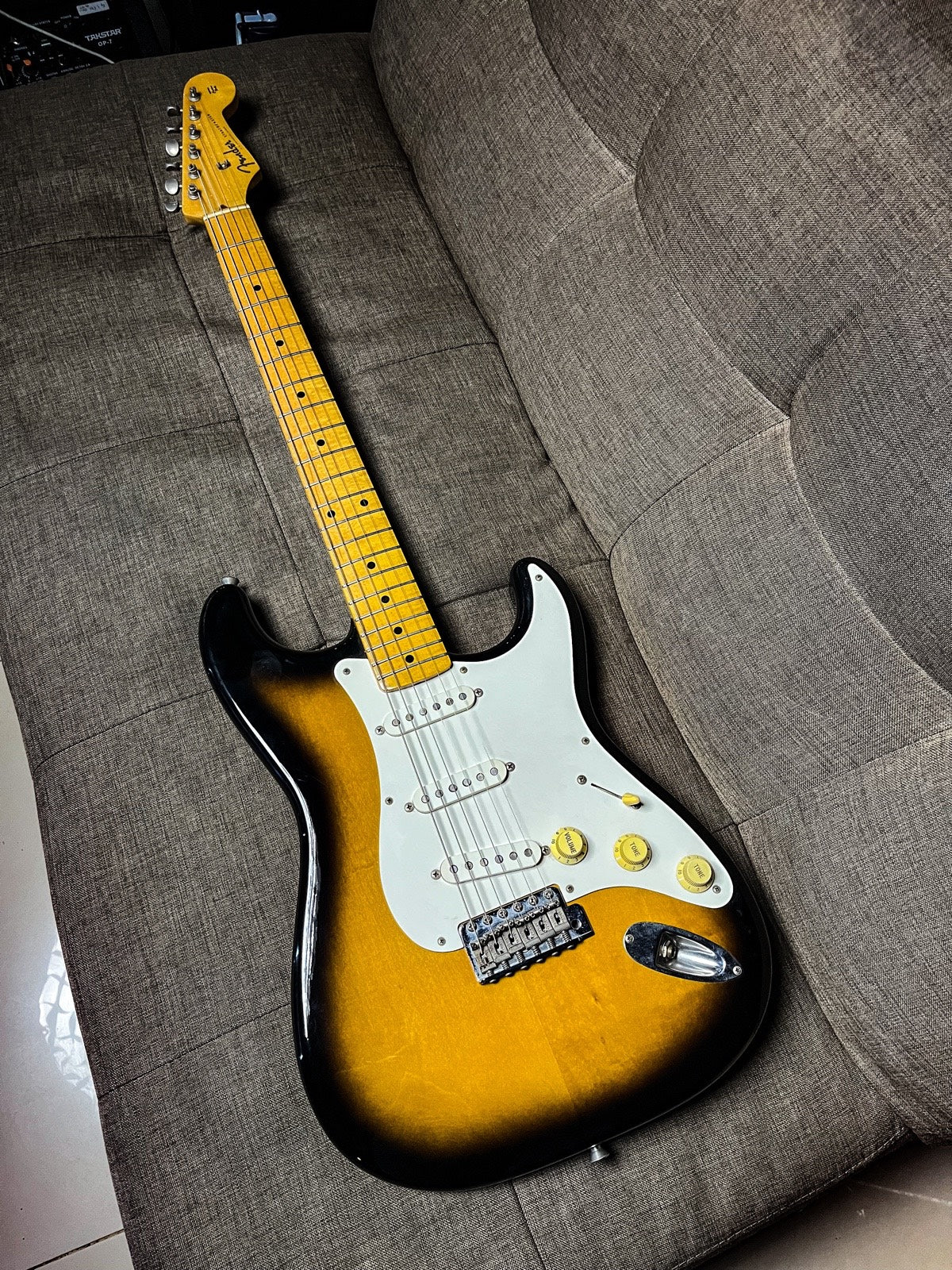 Fender Stratocaster ST57 TX Sunburst Japan