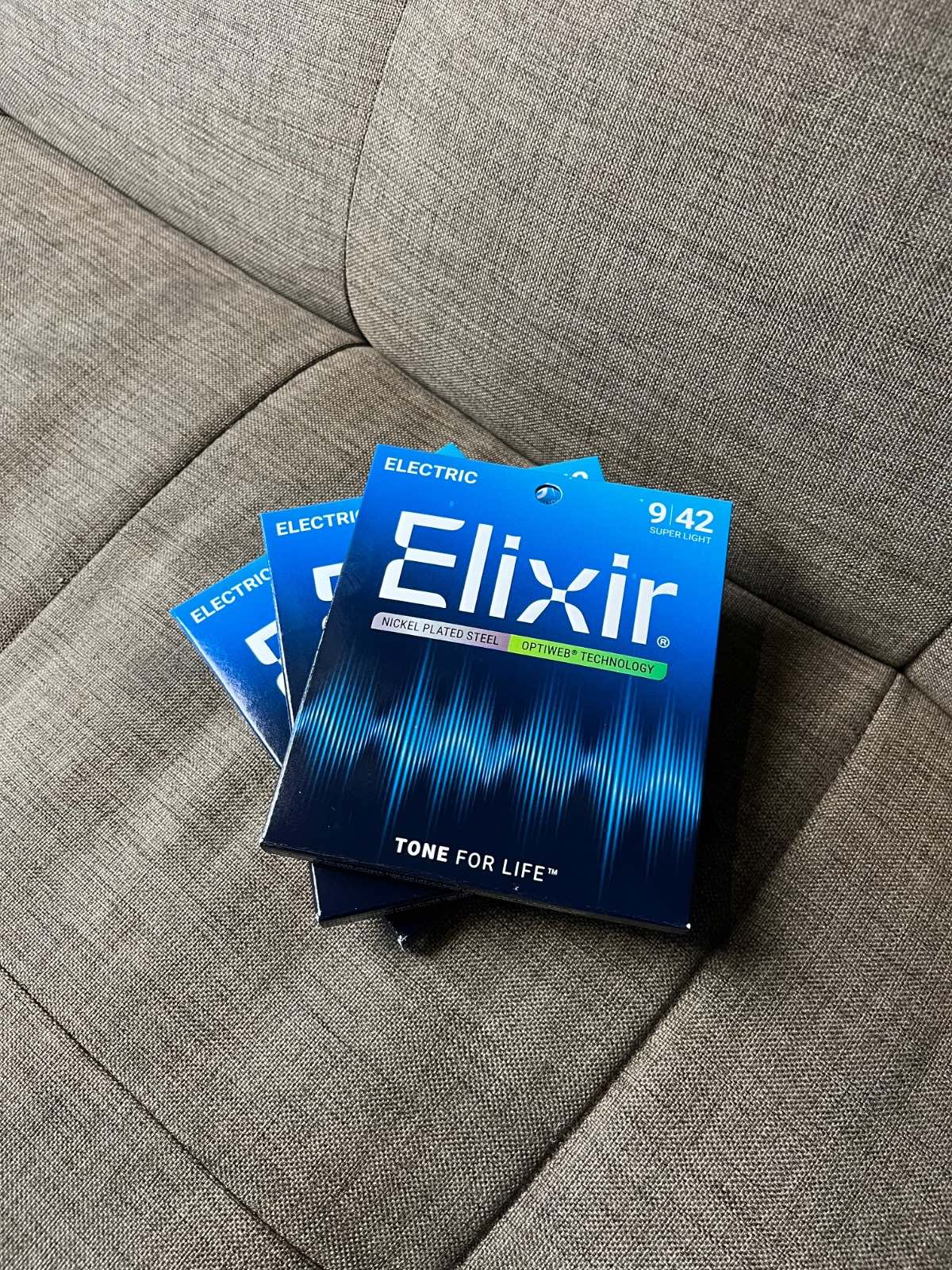 Elixir 19002 Optiweb Super Light Electric Guitar Strings 09-42