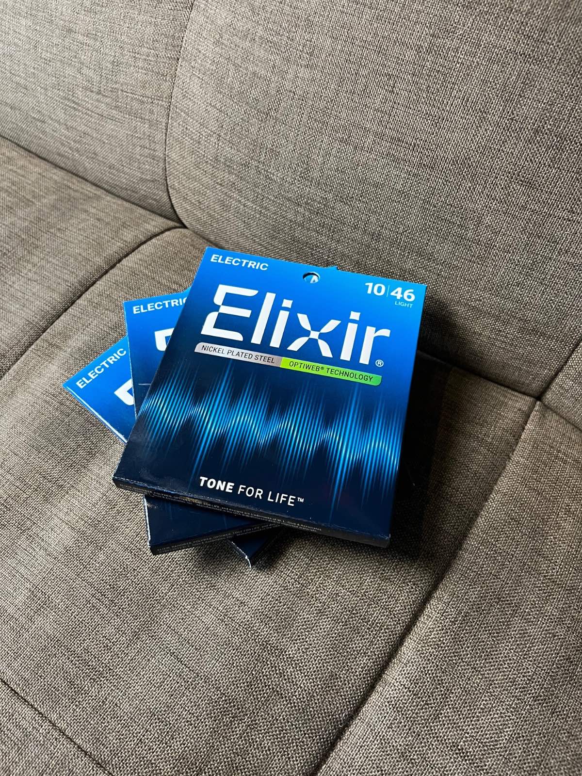 Elixir 19052 Optiweb Light Electric Guitar Strings 10-46