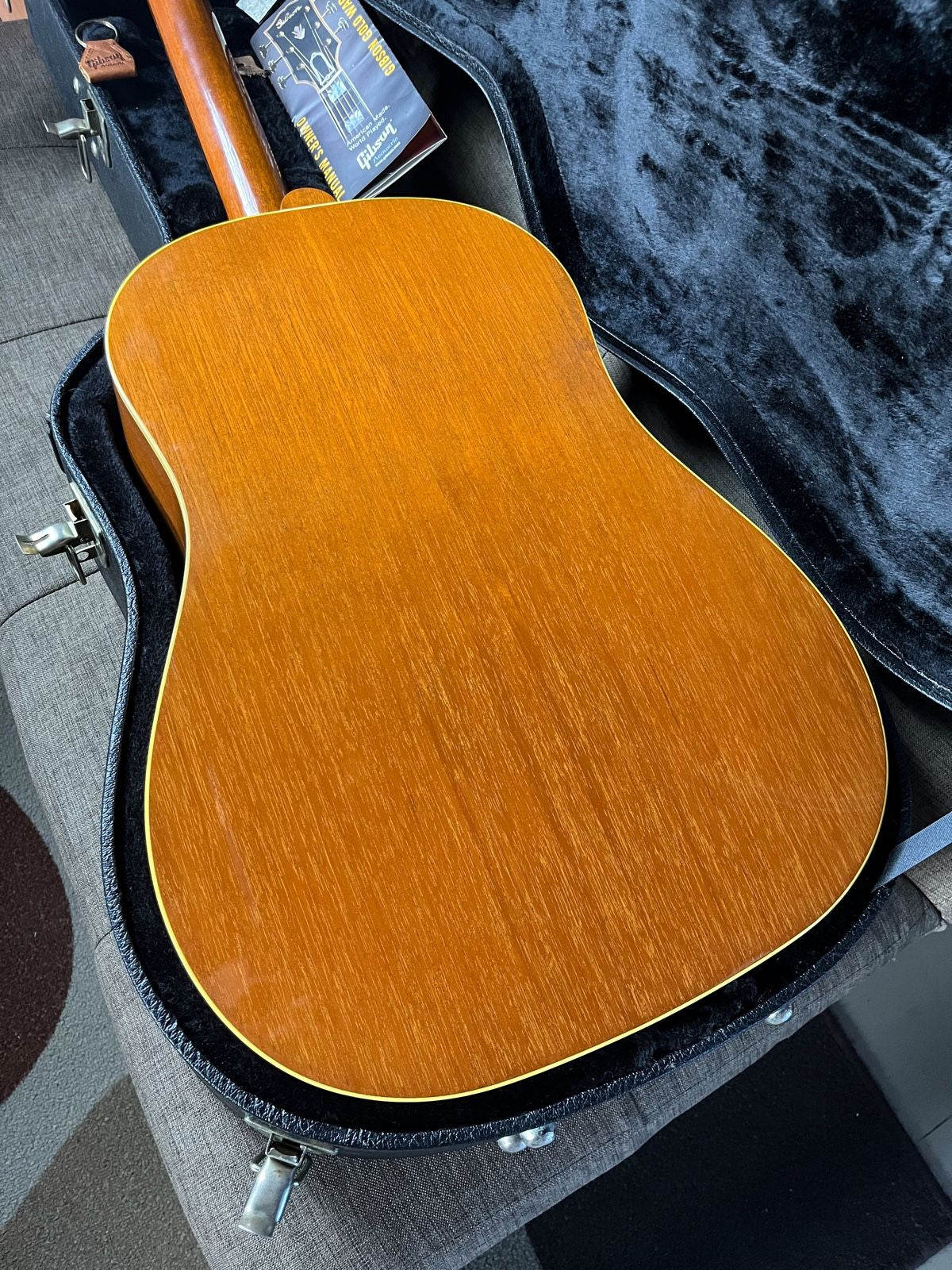 Gibson montana J35 Reissue Made in usa