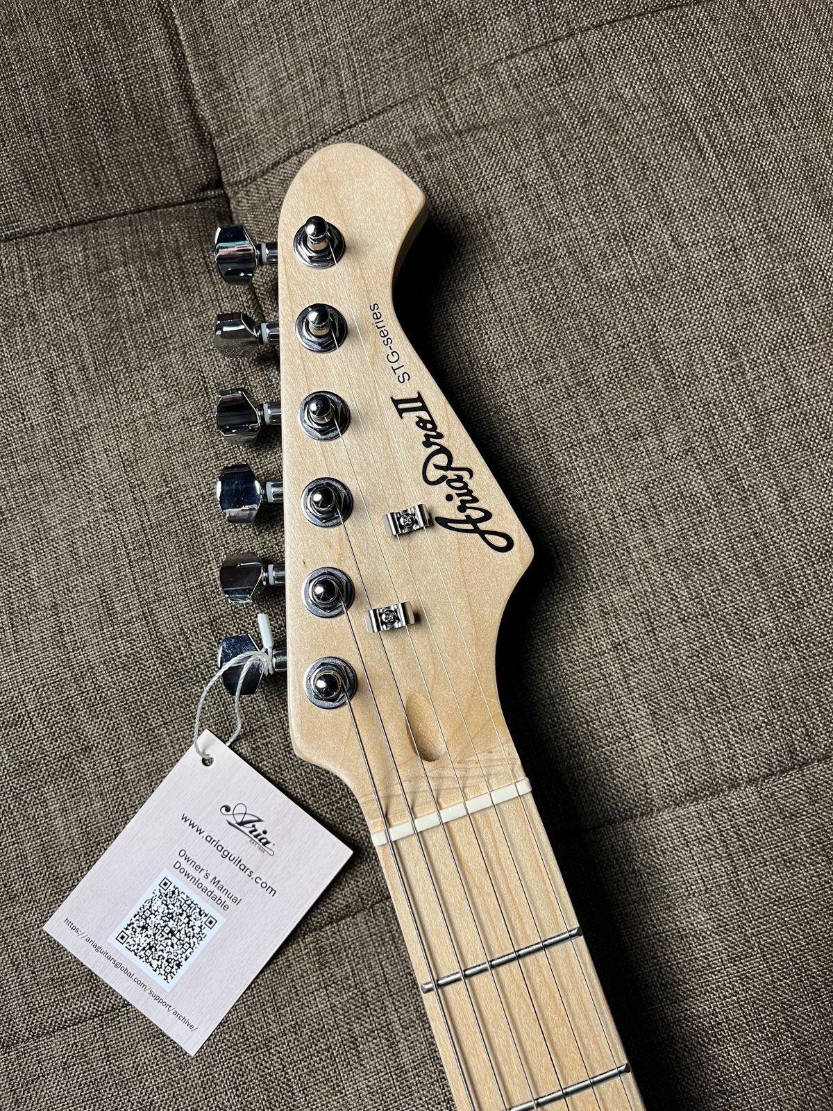 ARIO PRO II STG-004/M ELECTRIC GUITAR SFGR