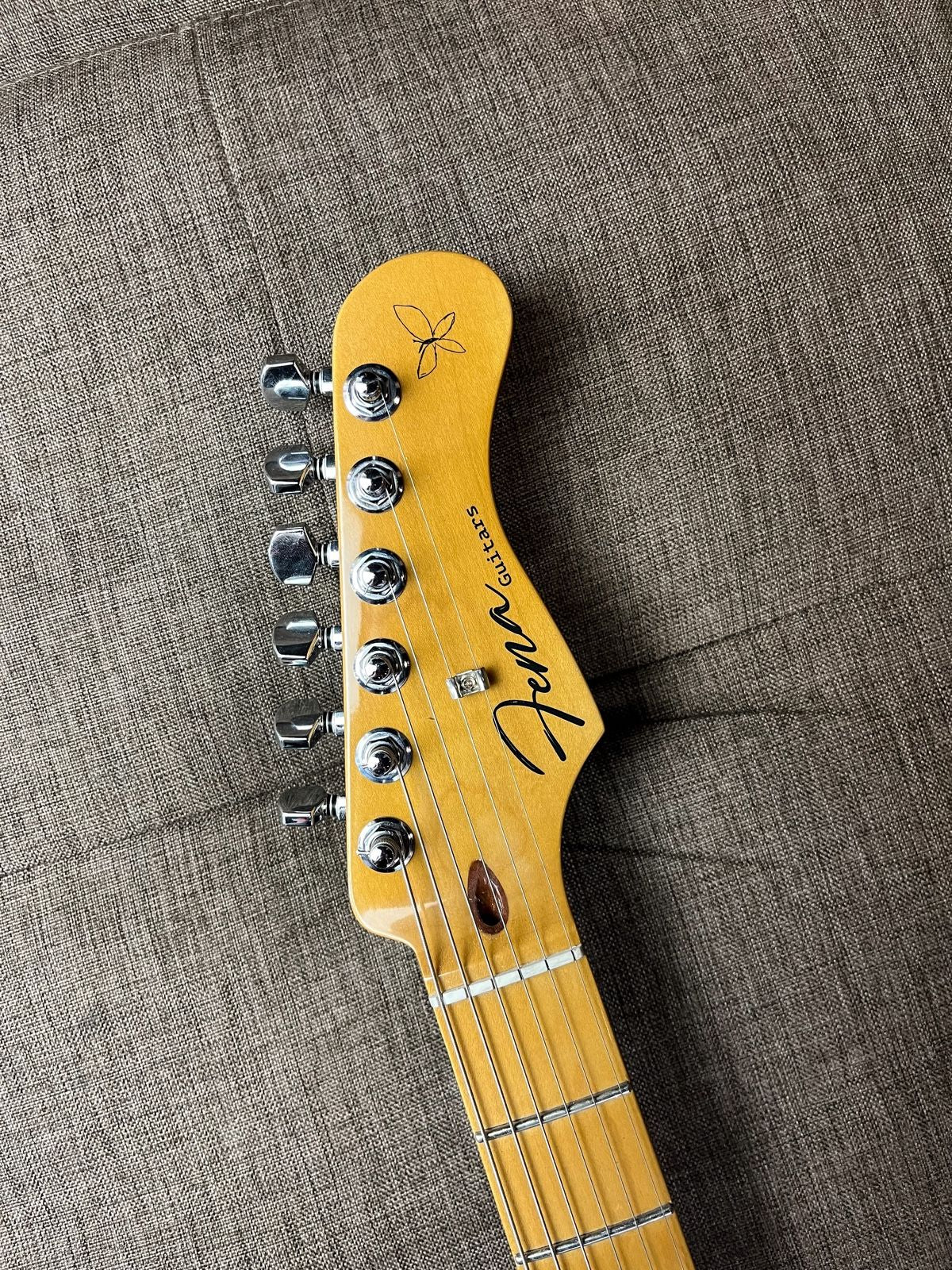 FENA STRATOCASTER HSS METAMORFOSIS SUNBURST MAPLE