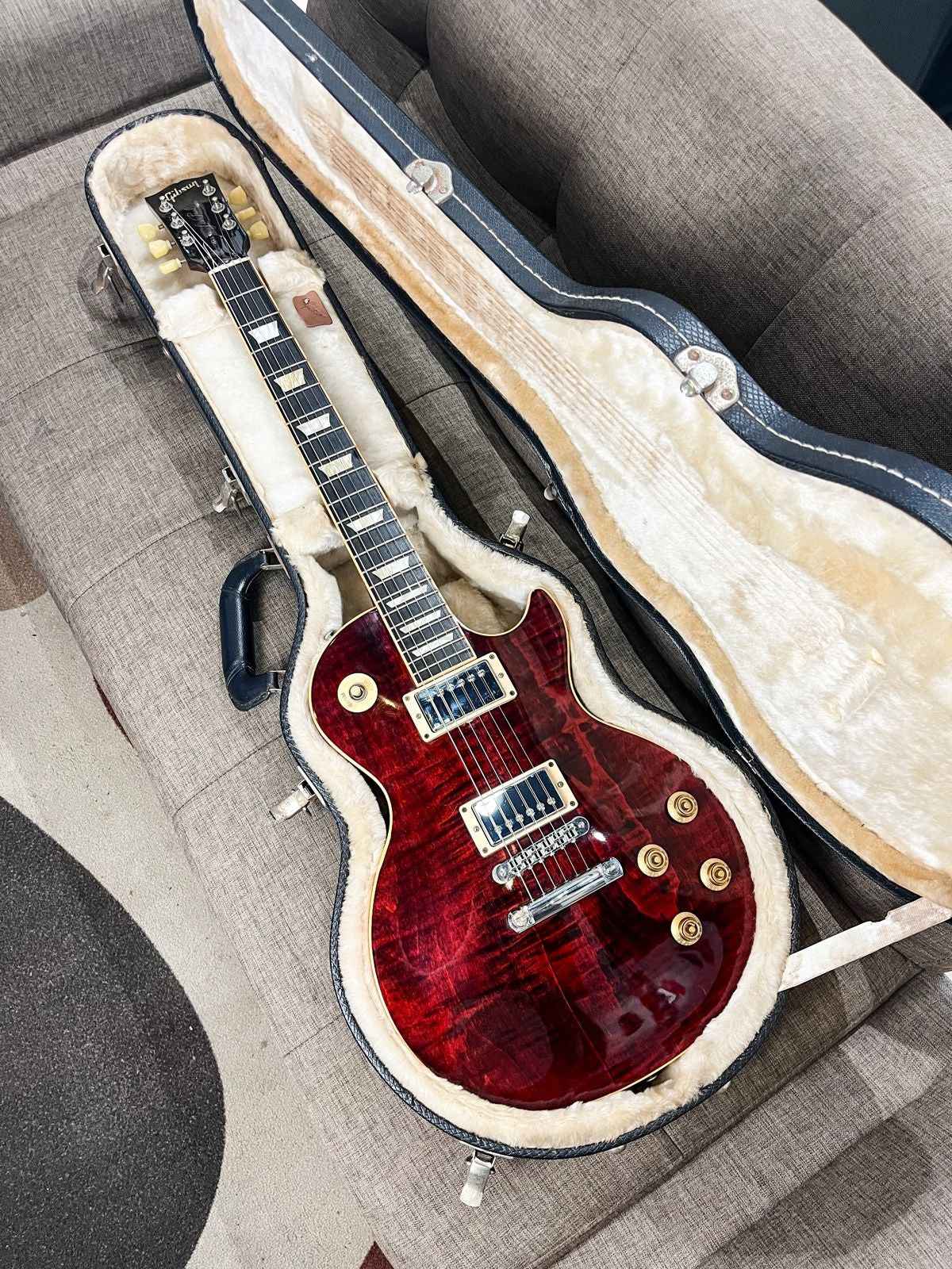 Gibson Lespaul Traditional Wine Red