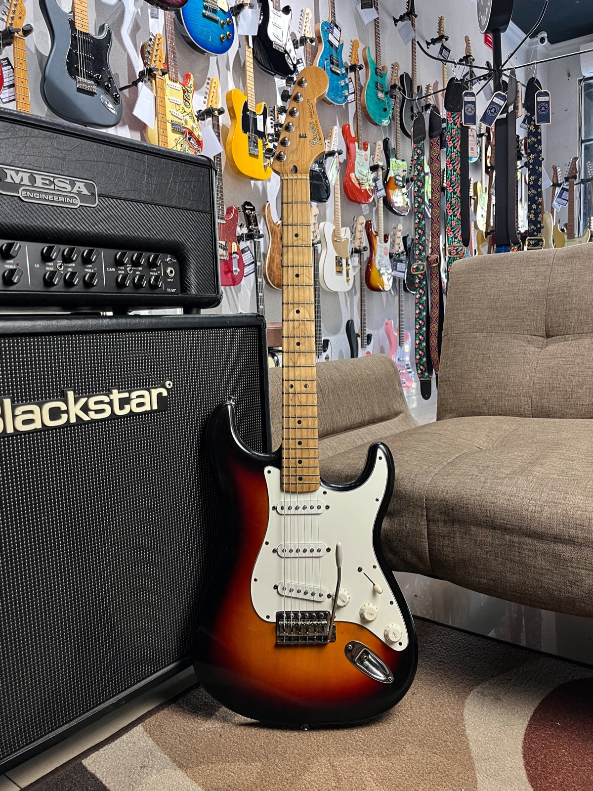 Fender Stratocaster Standard Sunburst 2008