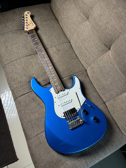 Yamaha pasifica standard plus