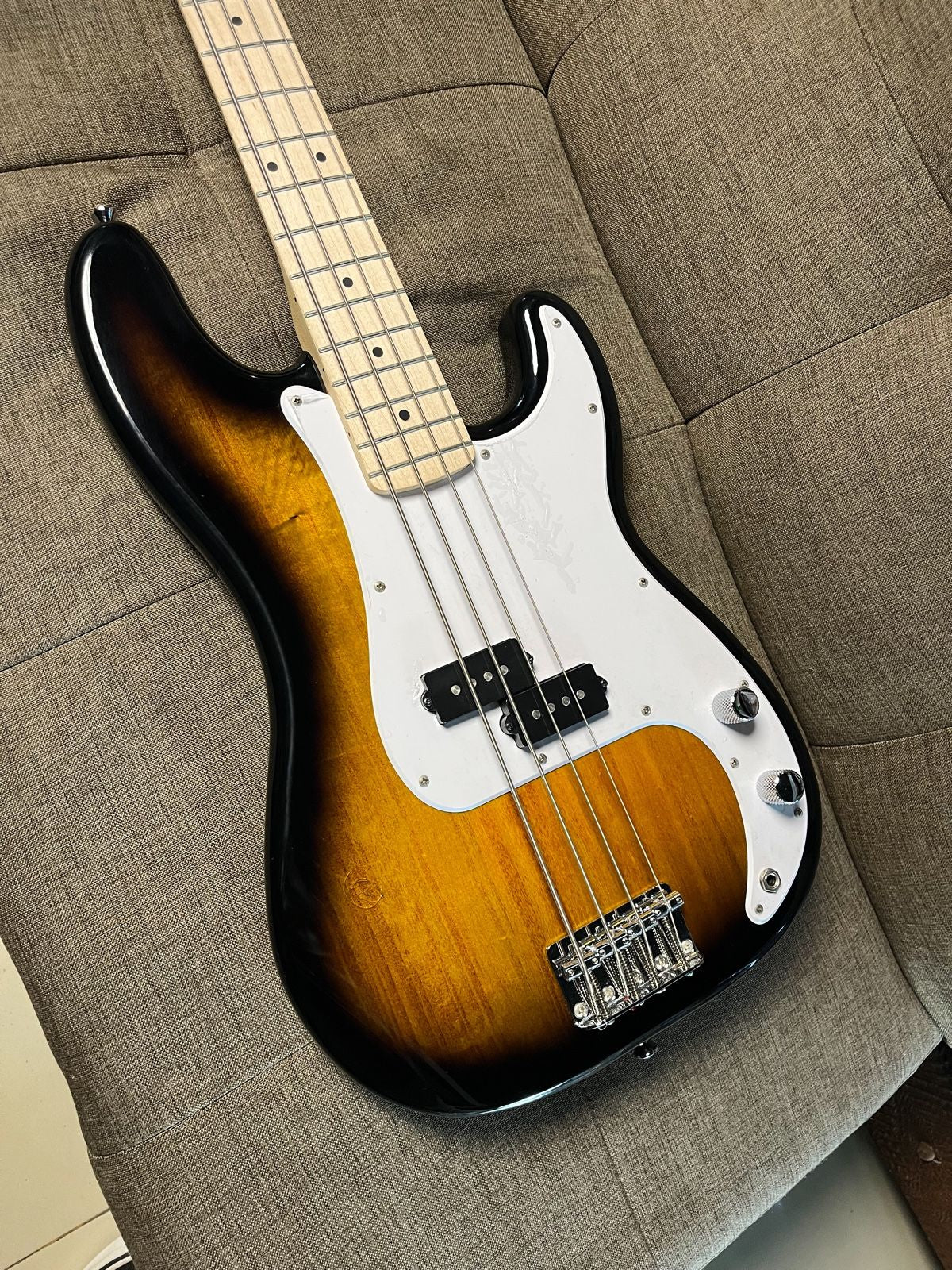 Squier sonic series precision