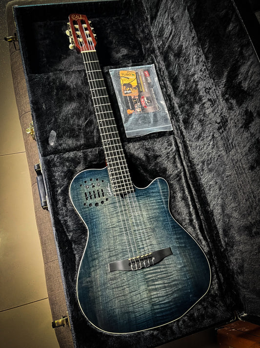 Godin Multiac Limited Edition Godin ACS SA Blue