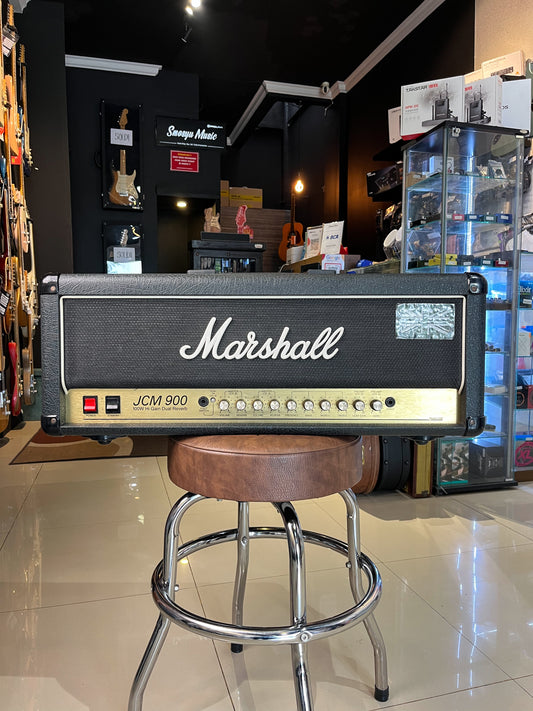 Marshall JCM 900