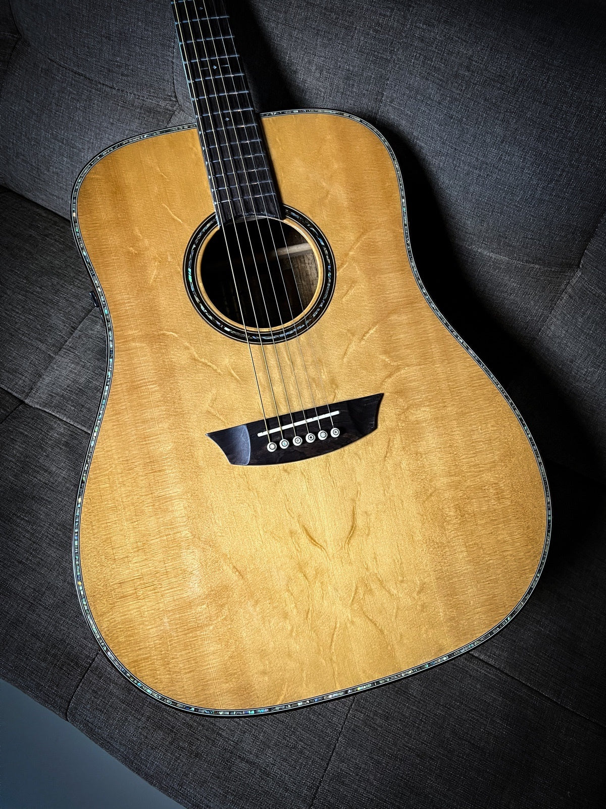 Acoustic Wyler Midvale Ovangkol 2019