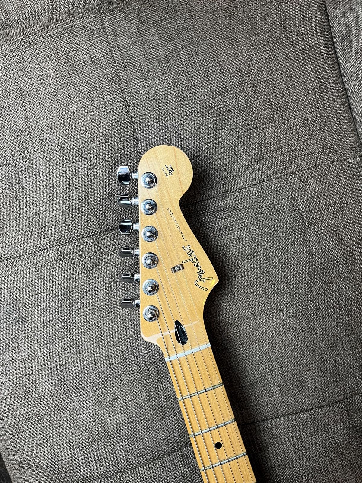 Fender Stratocaster Player Series