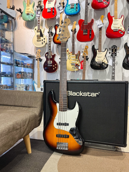 Squier Affinity Jazz Bass 5 String