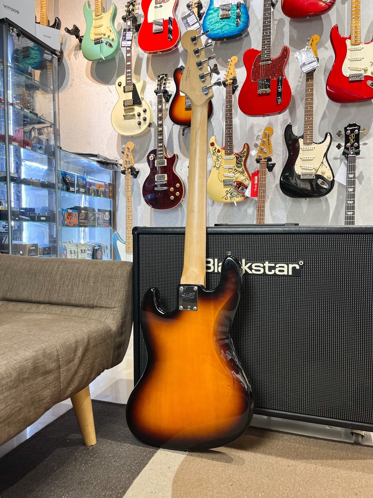 Squier Affinity Jazz Bass 5 String