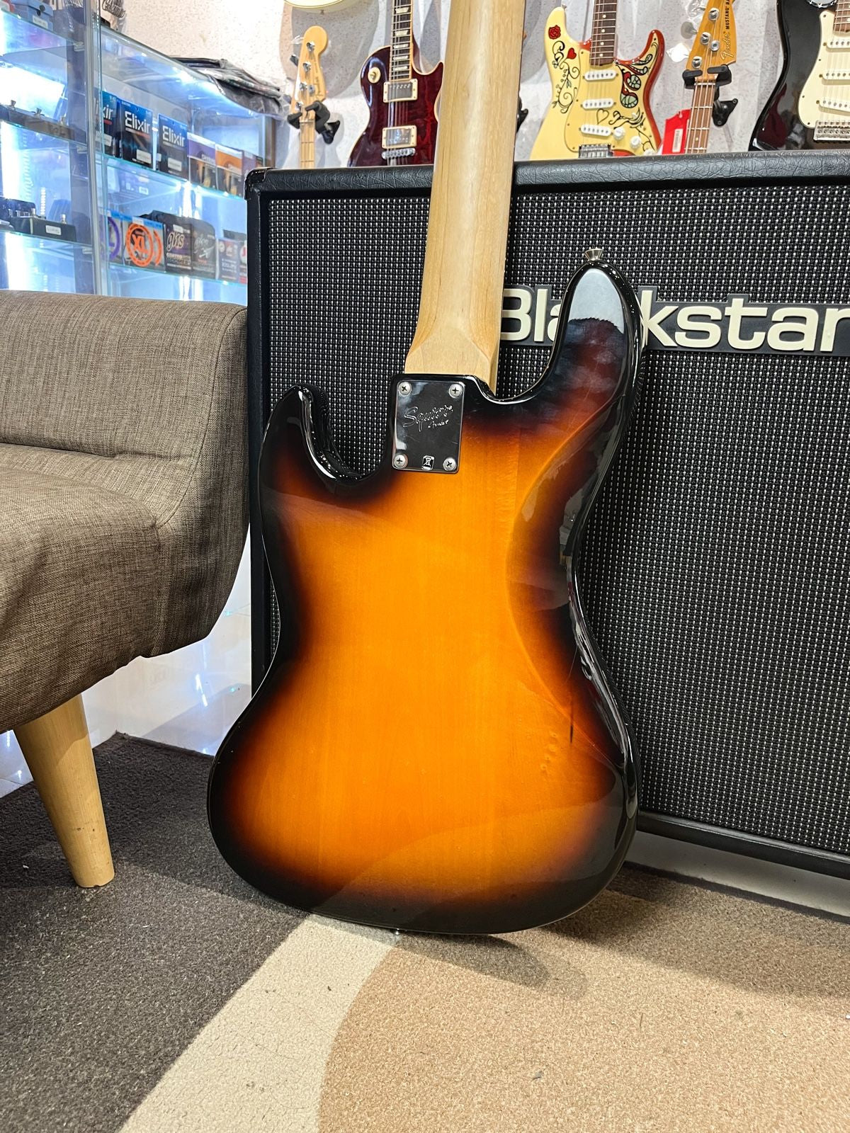 Squier Affinity Jazz Bass 5 String