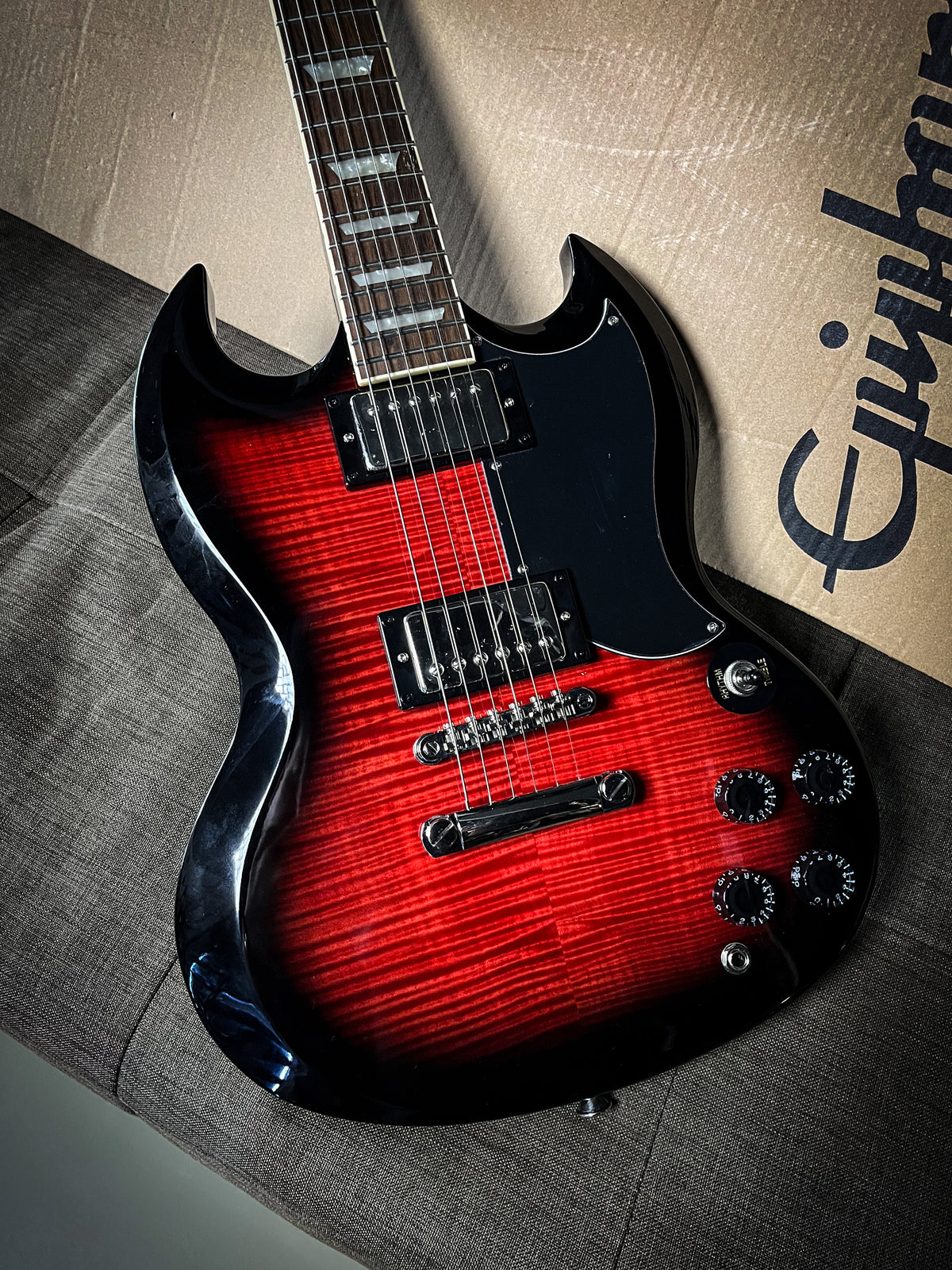 Epiphone SG Tribute Plus