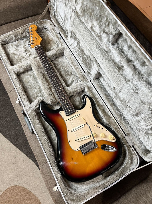 Fender Stratocaster American Standard 2003 Sunburst