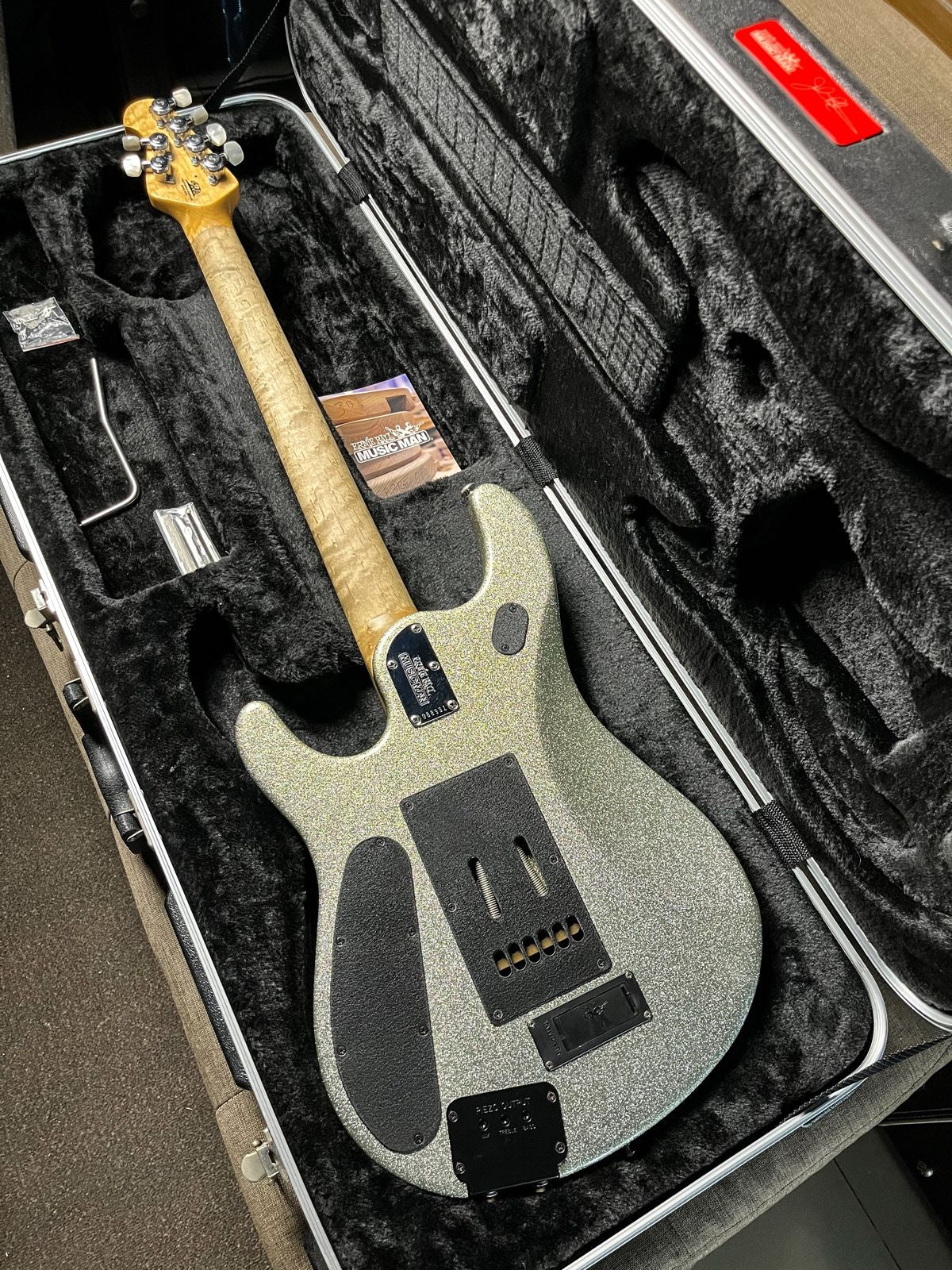 Musicman JP6 Piezo Silver Sparkle limited edition