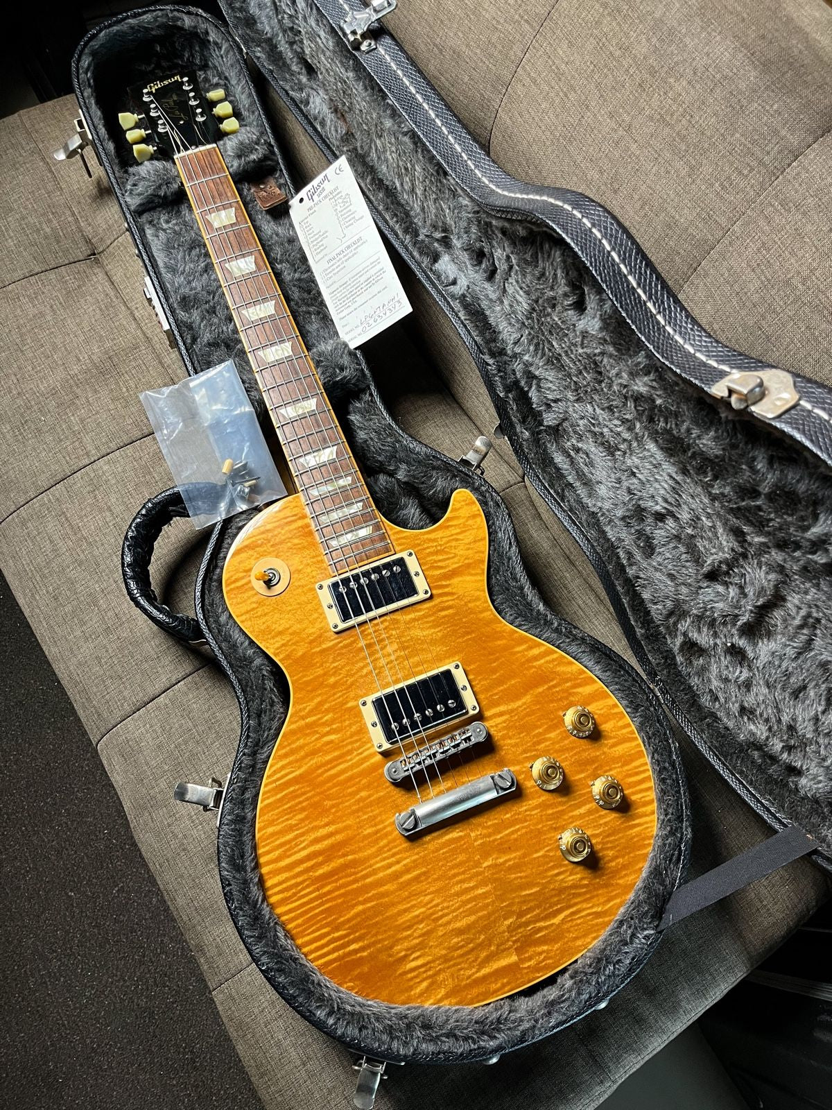 Gibson lespaul standard premium plus trans amber