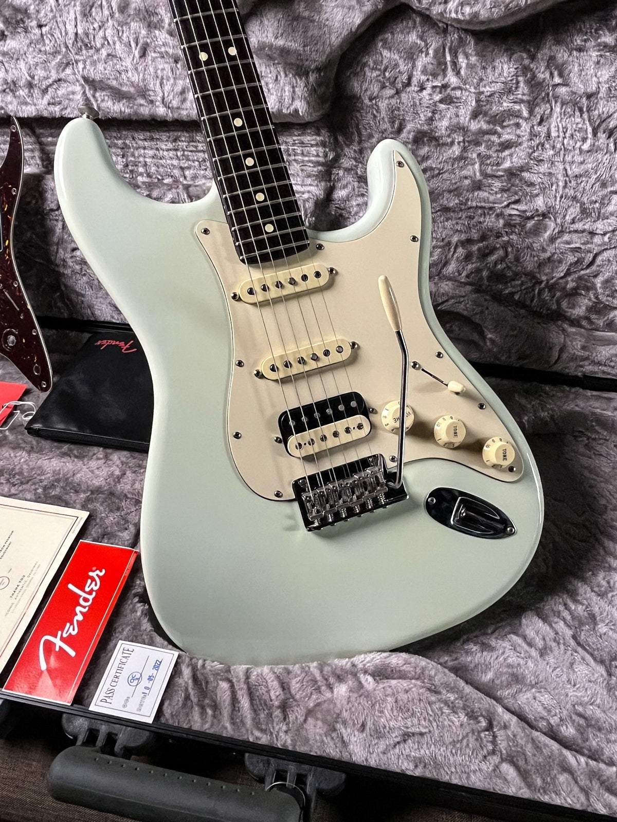 Fender stratocaster american professional II hss full rosewood neck limited edition